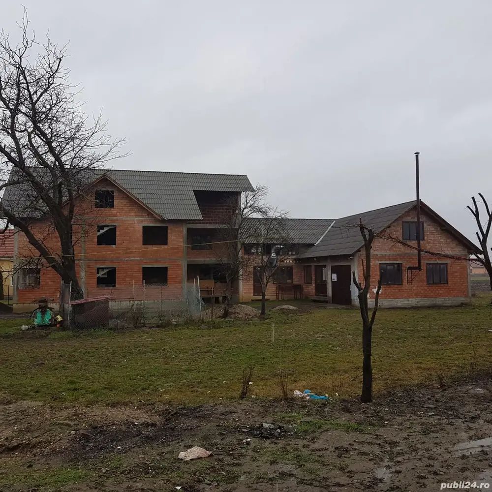 Vând casa și atelierul — fotografia 3