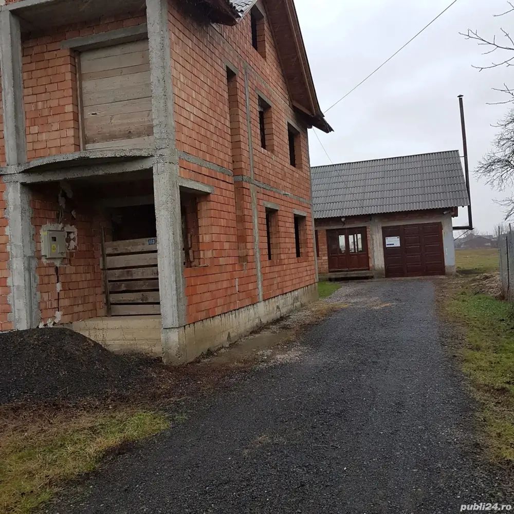 Vând casa și atelierul — fotografia 5