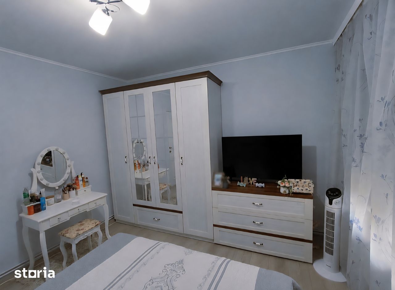 BRASADAS vinde ap 2 cam etaj 3/4 in Carpați II, Satu Mare.