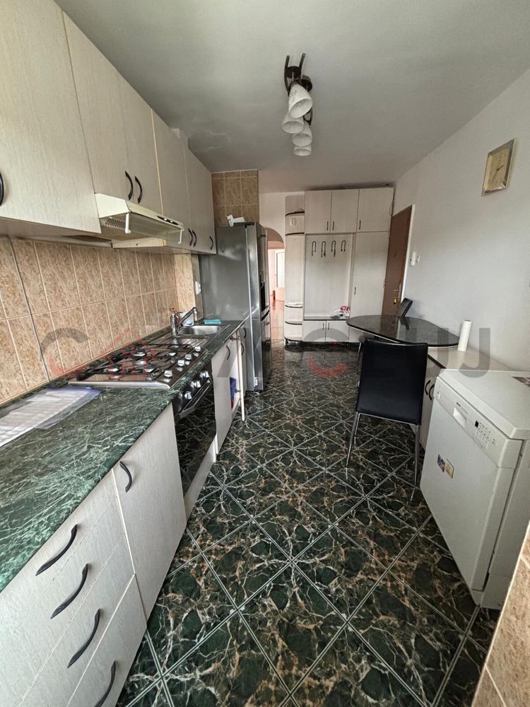 4 camere, Mănăștur, decomandat — fotografia 3