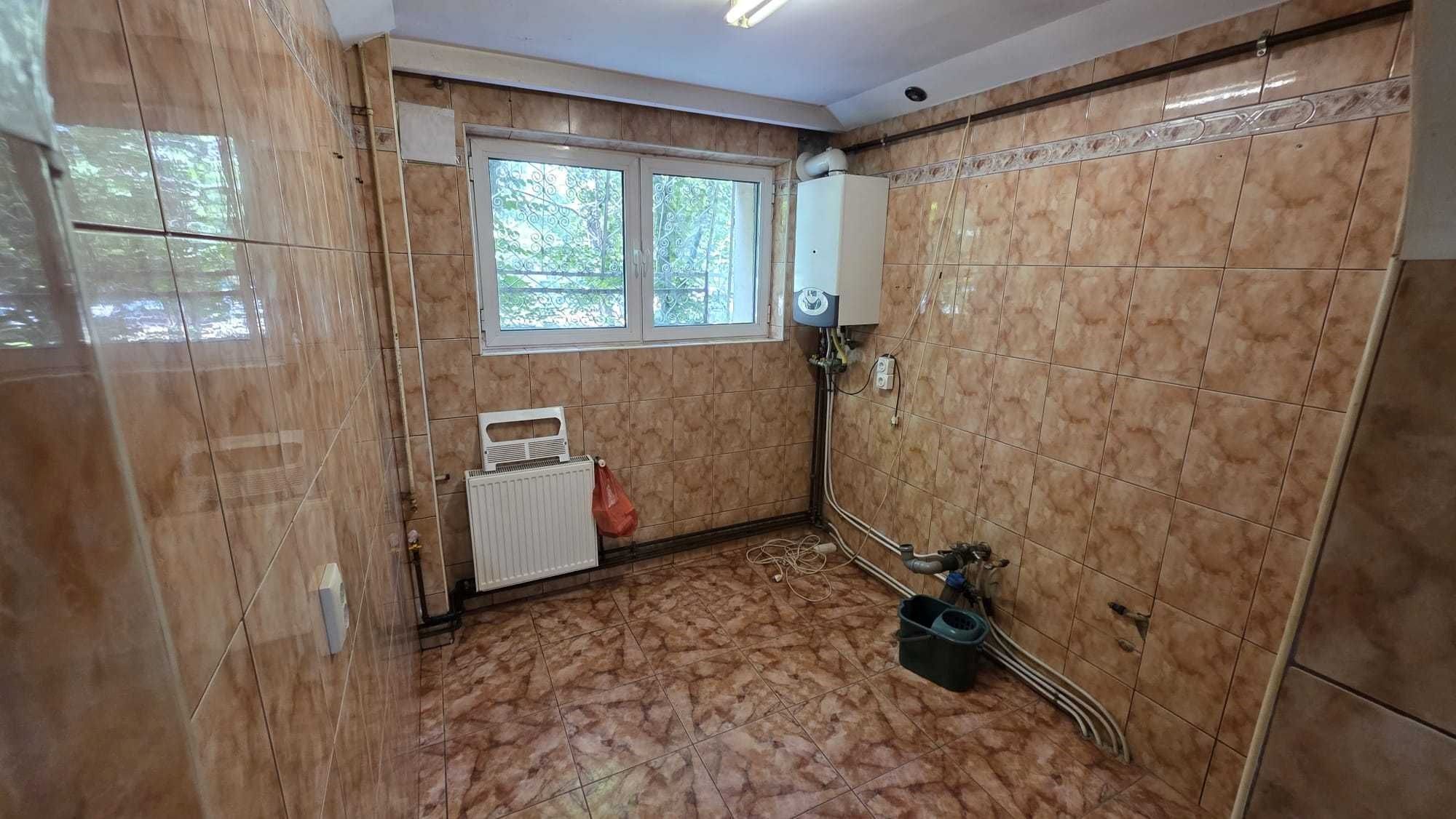 Apartament 2 camere zona Jean Steriadi - Auchan Titan — fotografia 3