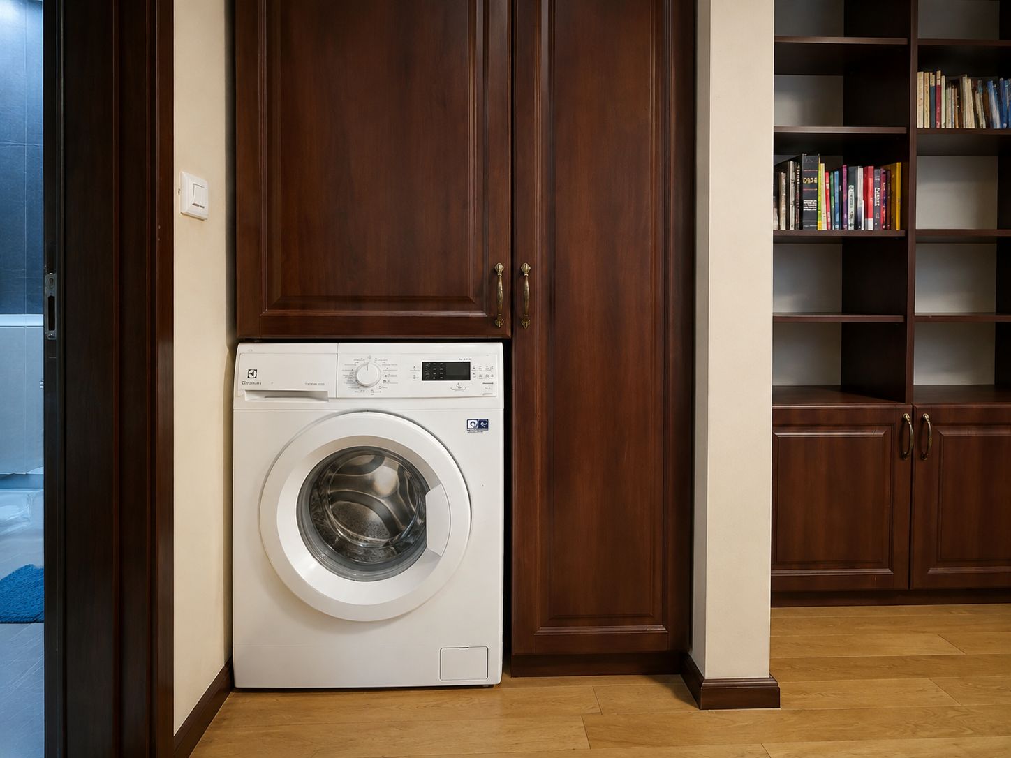 Apartament spațios cu 4 camere | 90 mp | Etaj 1 | Zona Bucovina — fotografia 3