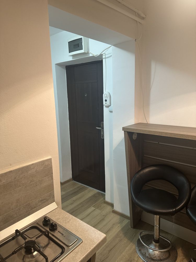 BRASADAS vinde garsoniera RENOVATA la PARTER in Micro 14. — fotografia 6