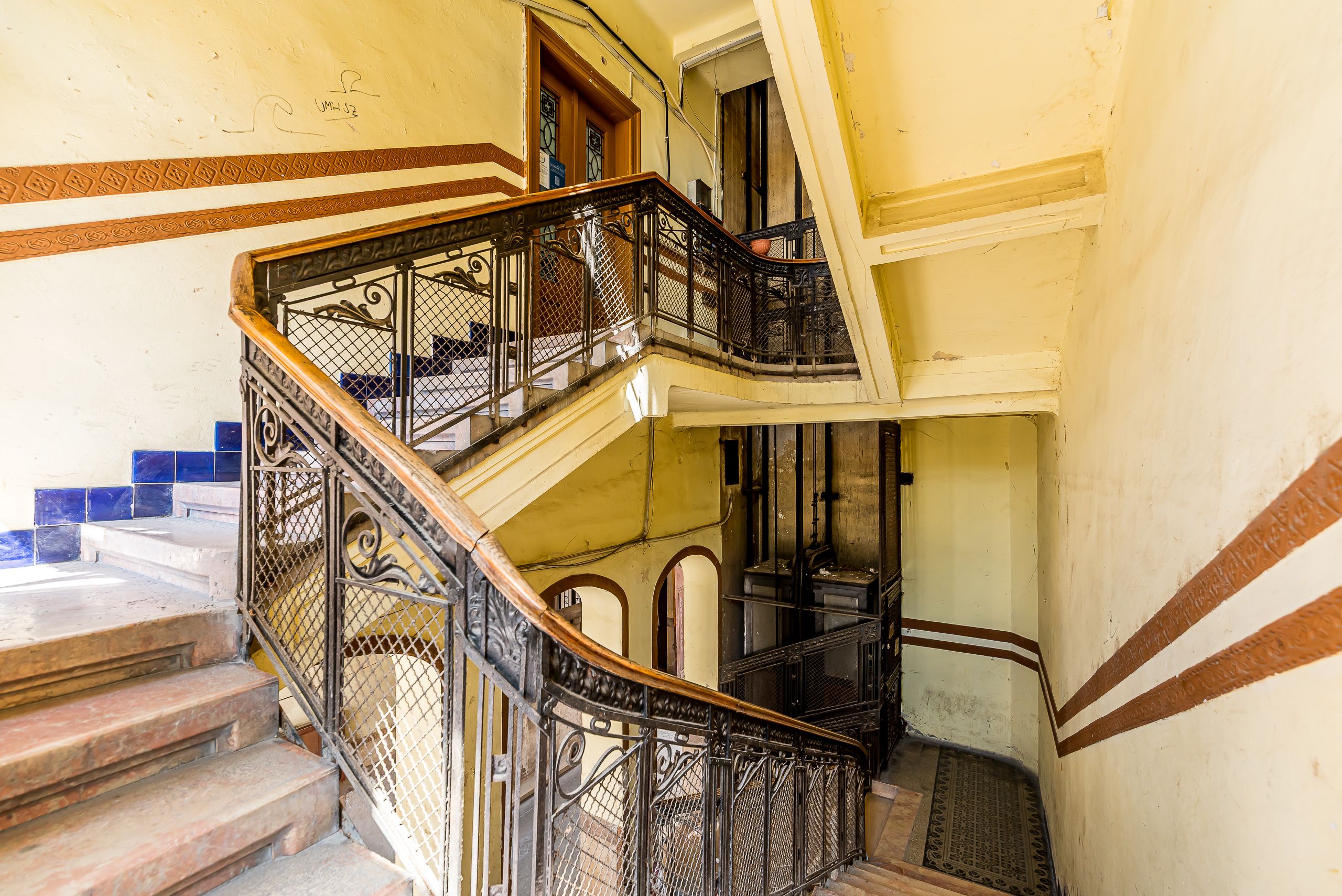 Apartament cu 2 camere în Palatul Bohuș - 0% COMISION — fotografia 13