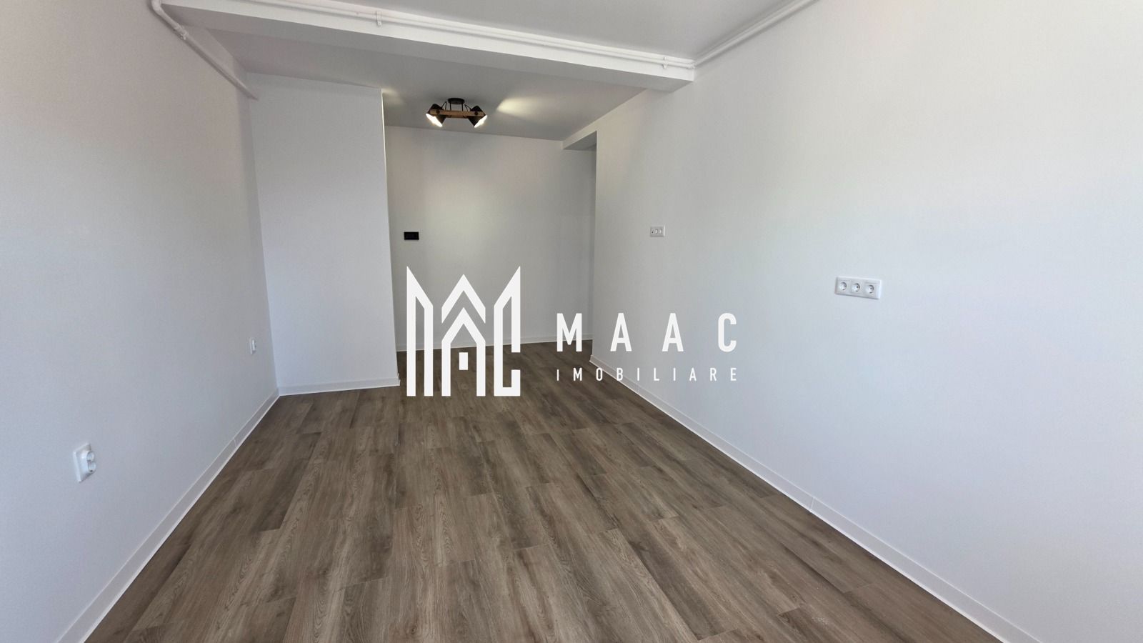 Apartament 2 camere de vânzare Selimbar | Central | curte 90 mp, parcare — fotografia 4