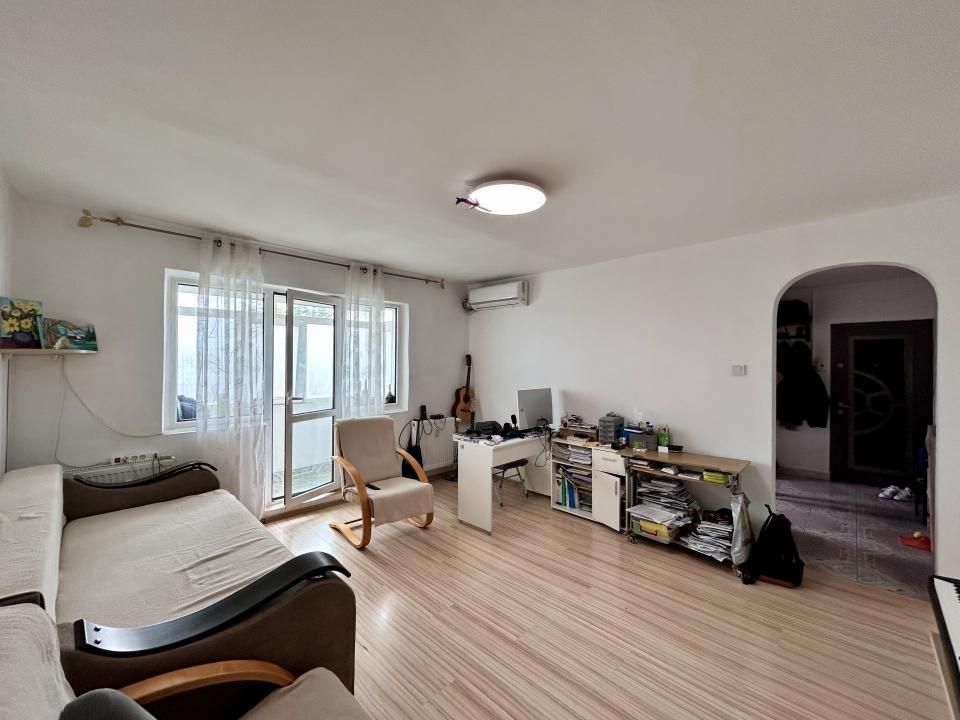 Apartament 2 camere, semidecomandat, Vest, Ploiesti — fotografia 4