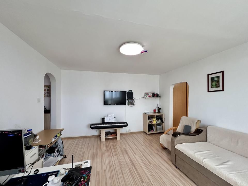 Apartament 2 camere, semidecomandat, Vest, Ploiesti — fotografia 5