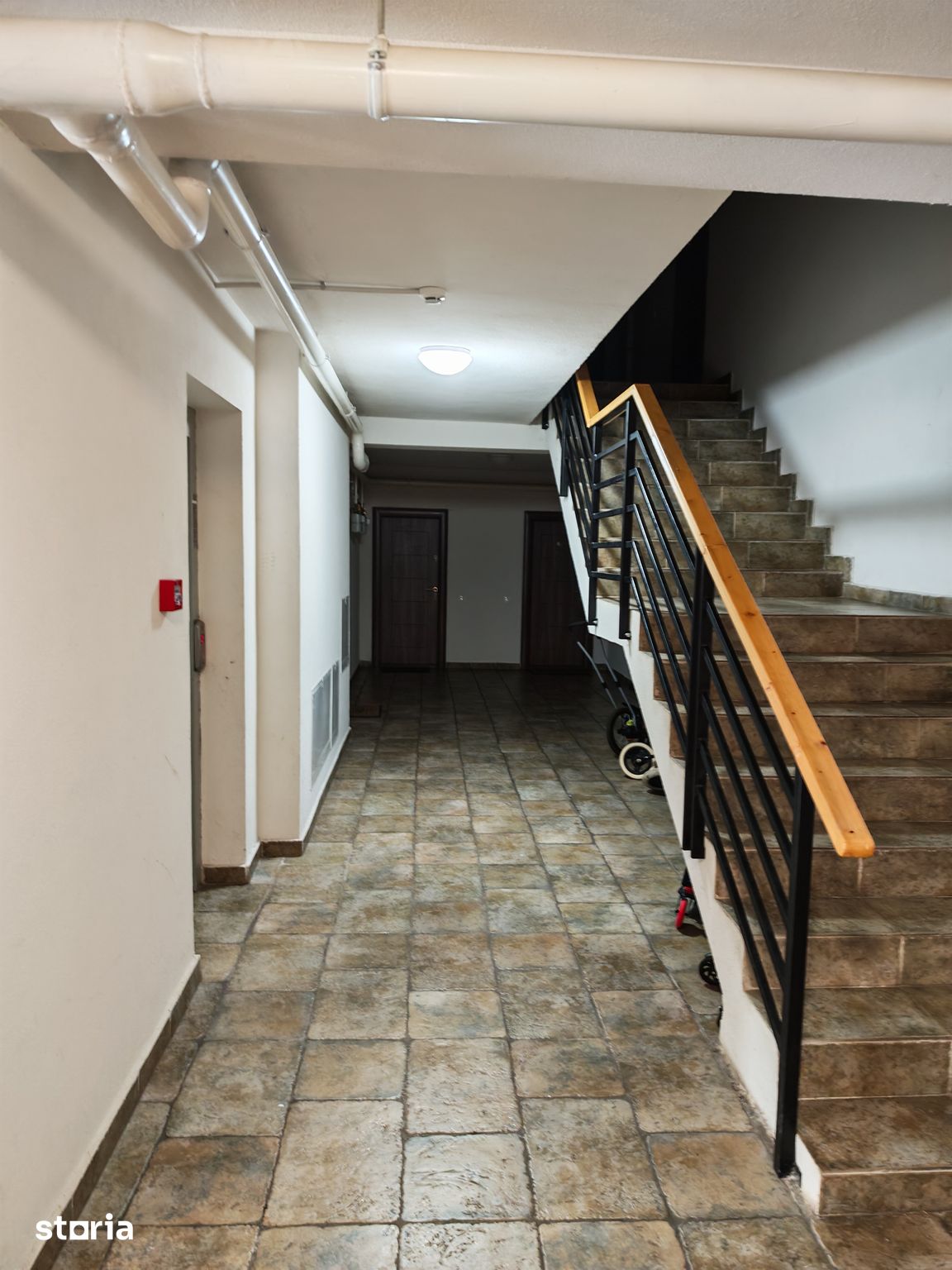 Apartament cu balcon 59mp, lift și garaj în Buna Ziua — fotografia 17