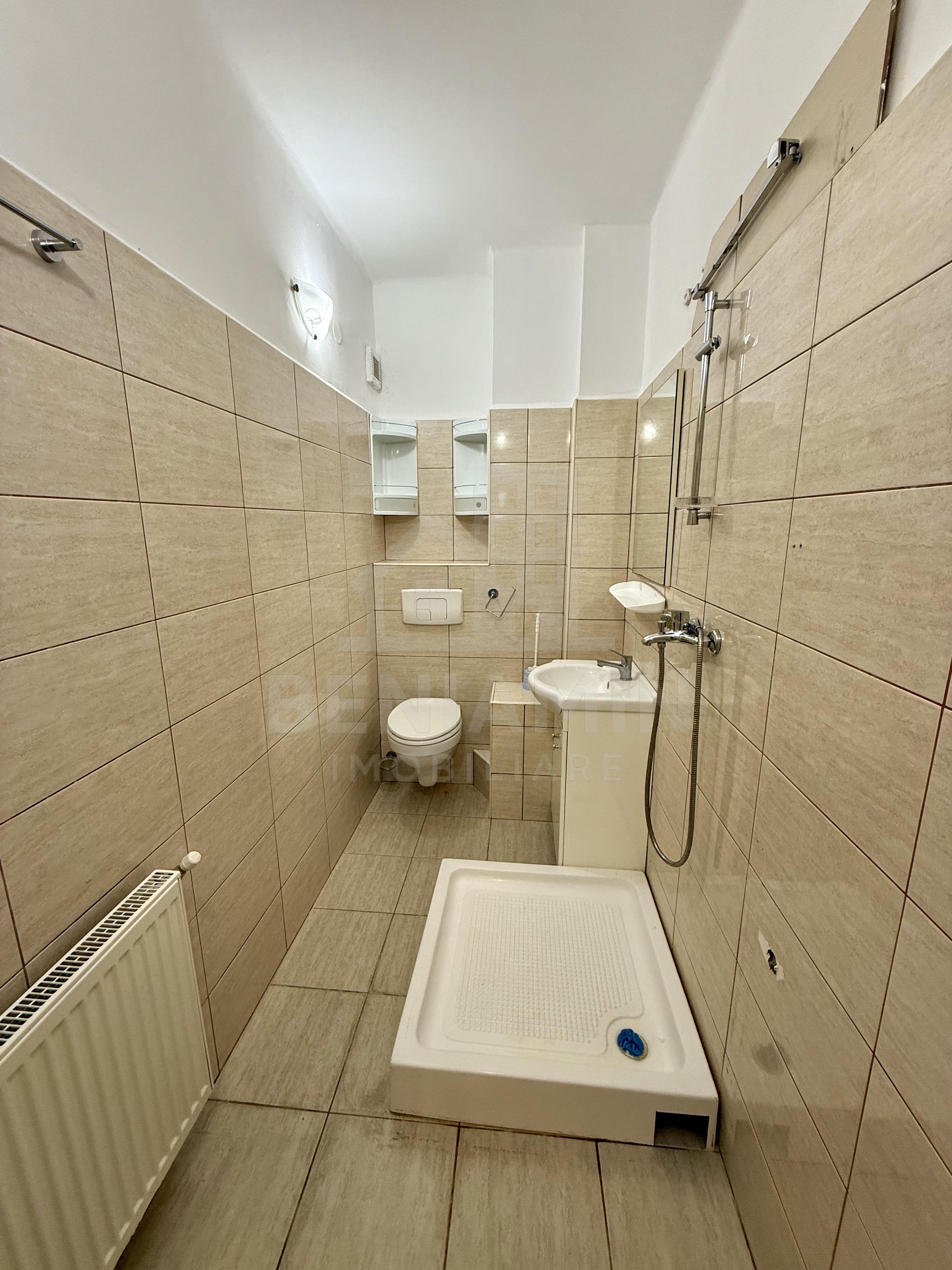 2 camere - 55mp - etaj 3 - centrala proprie - parcare - Central — fotografia 6