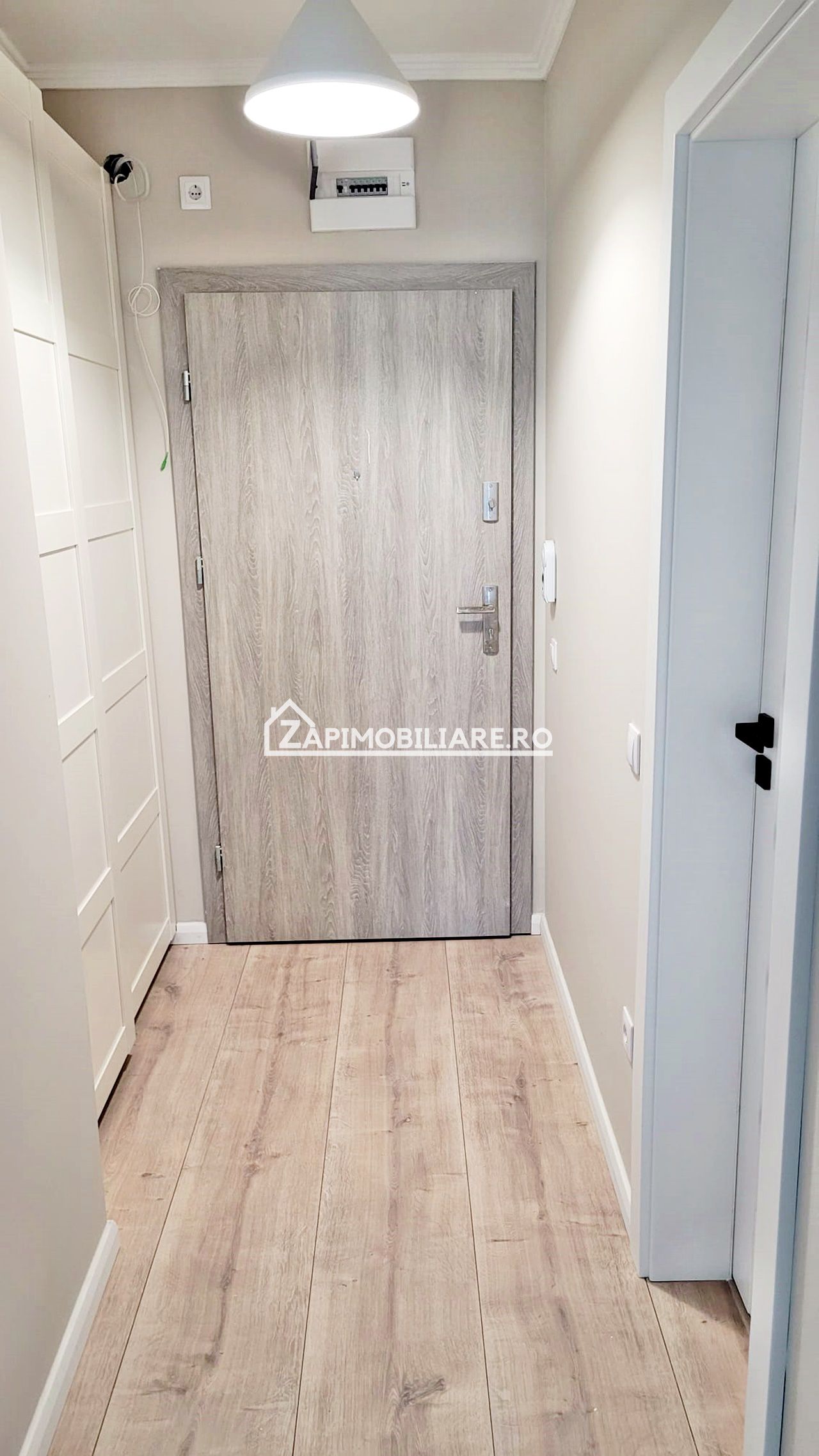 Apartament 2 camere + terasă de 40 mp.1 parcare privată — fotografia 8