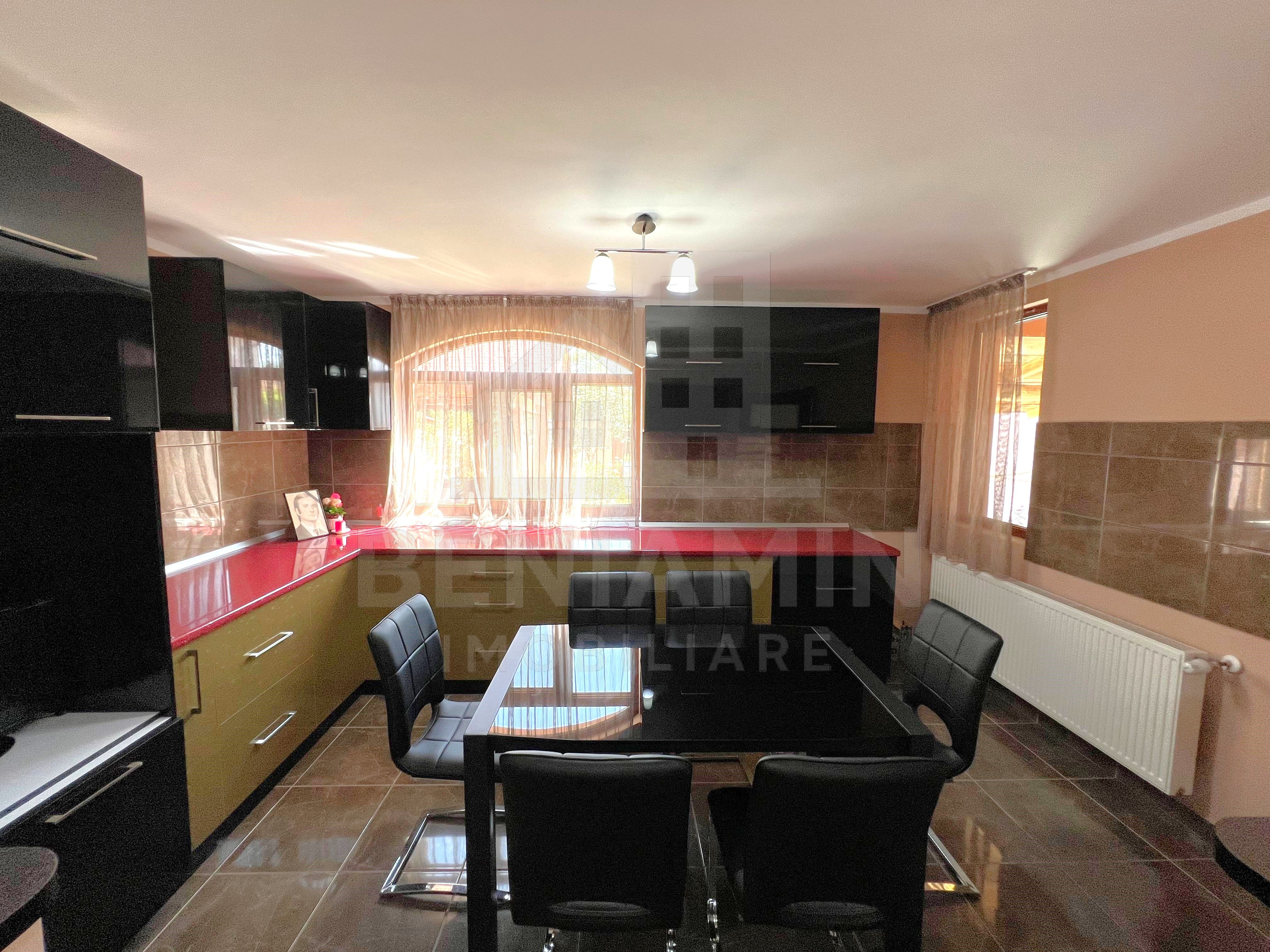 Casa 5 Dormitoare 2 bucatarii 3 bai Living-Toate utilitatile-Popoveni — fotografia 5