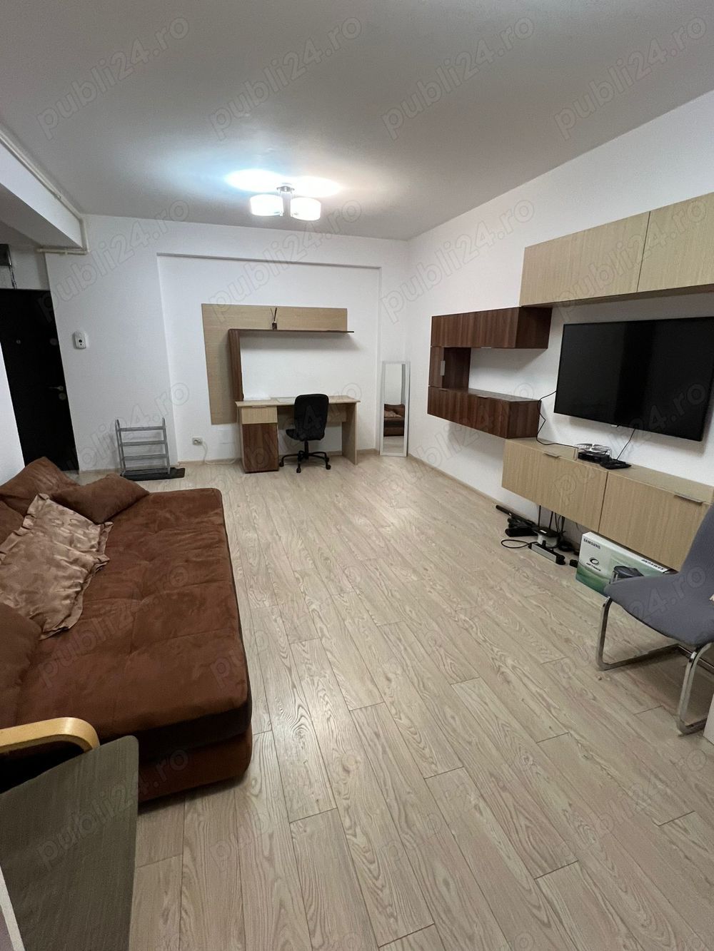 Particular - închiriez 2 camere - metrou Gorjului — fotografia 4