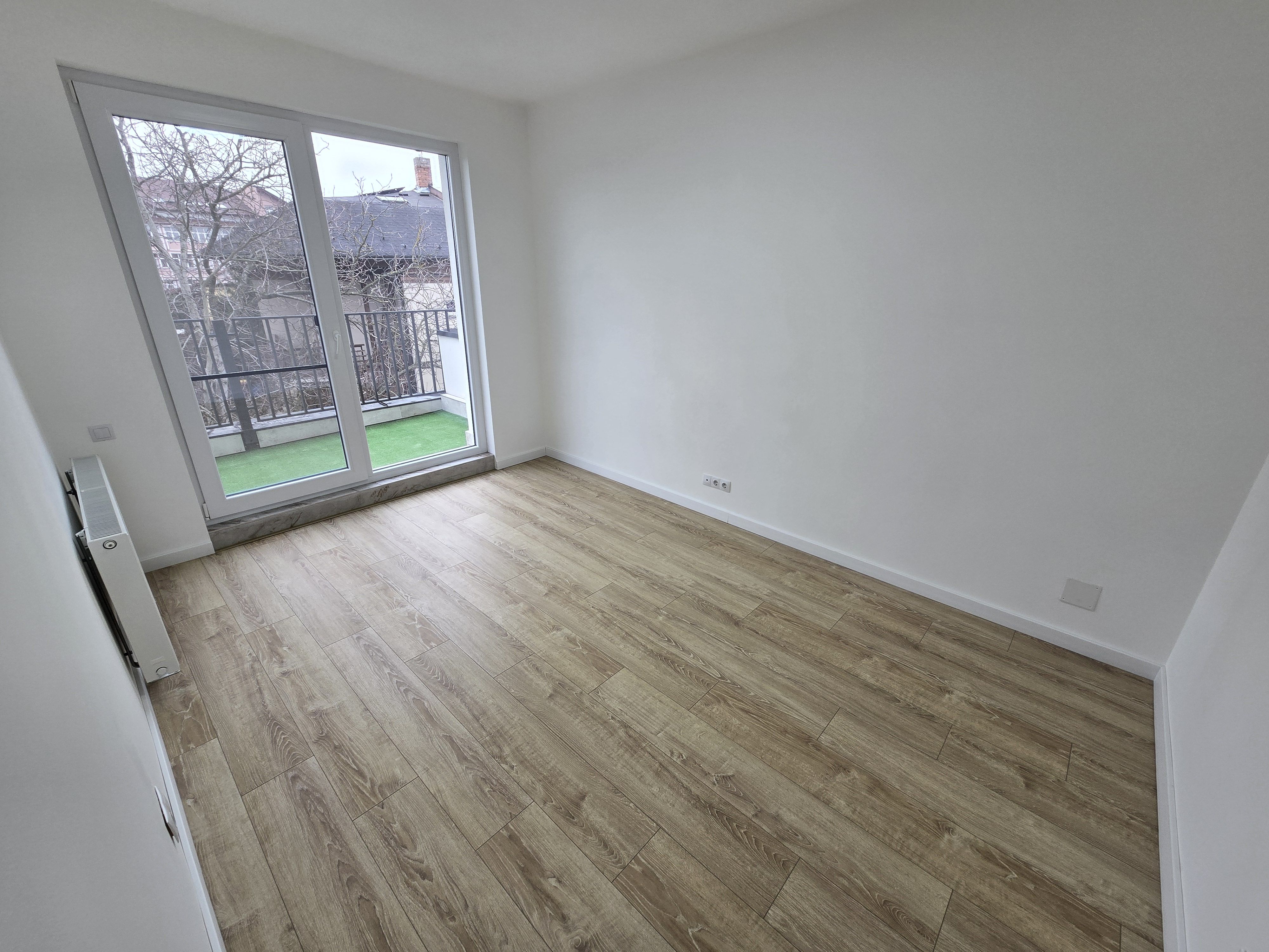 Apartament 3 camere,2 terase,2 băi,95mp,zona Centrală — fotografia 12