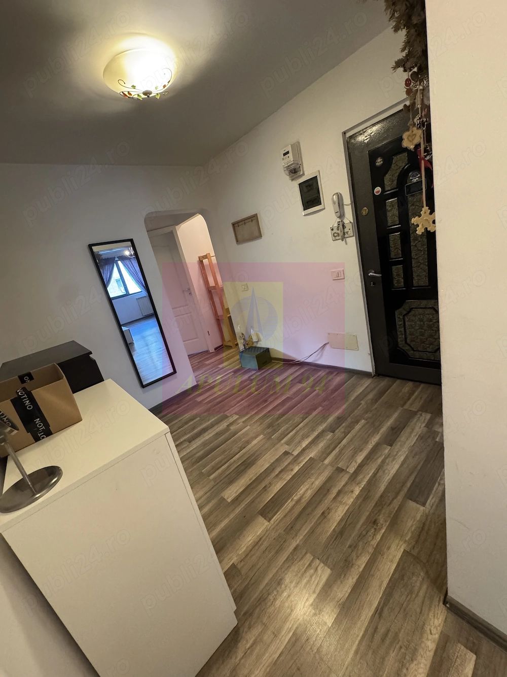 Apt 3 camere, finisat si  mobilat -Mega Mall — fotografia 6