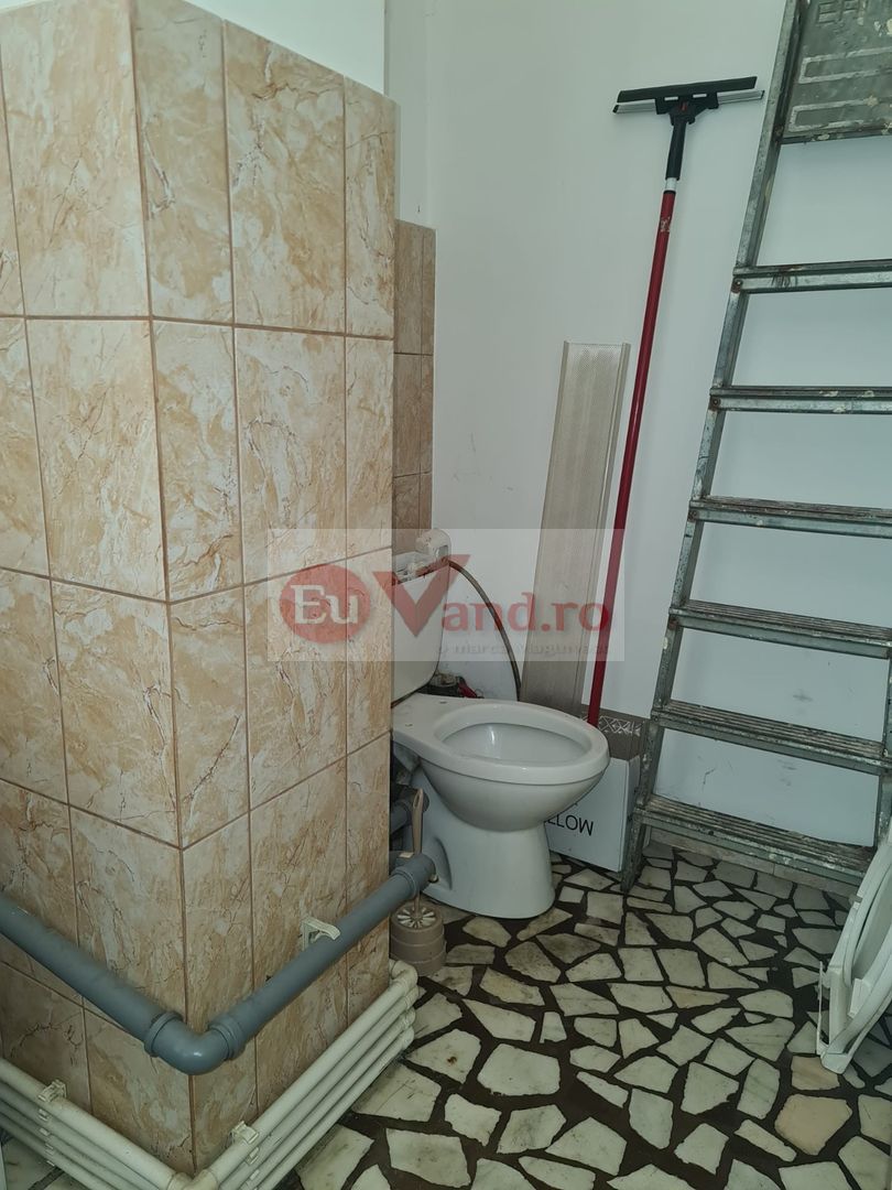 De vanzare spatiu comercial cu 4 camere, Port, 85.000 euro — fotografia 6
