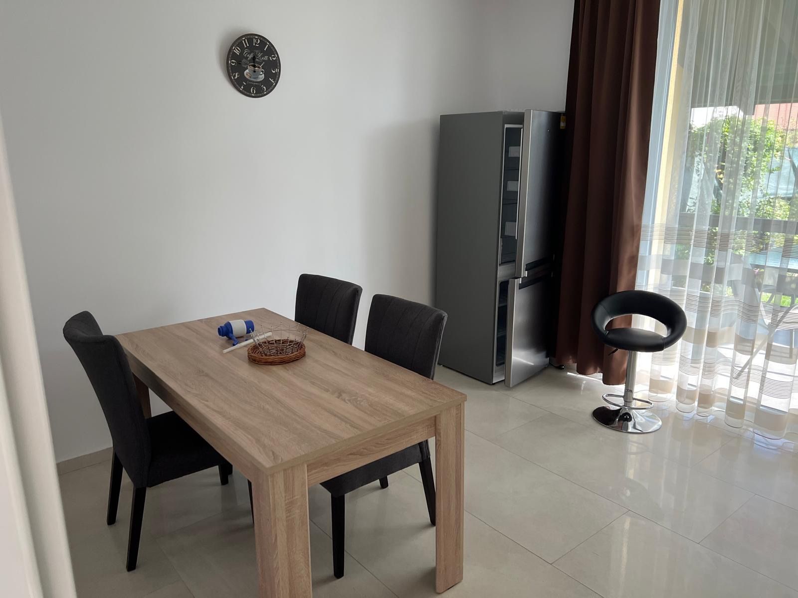 Duplex de închiriat în Dumbrăvița – 4 camere, 130 mp, teren 360 mp — fotografia 11