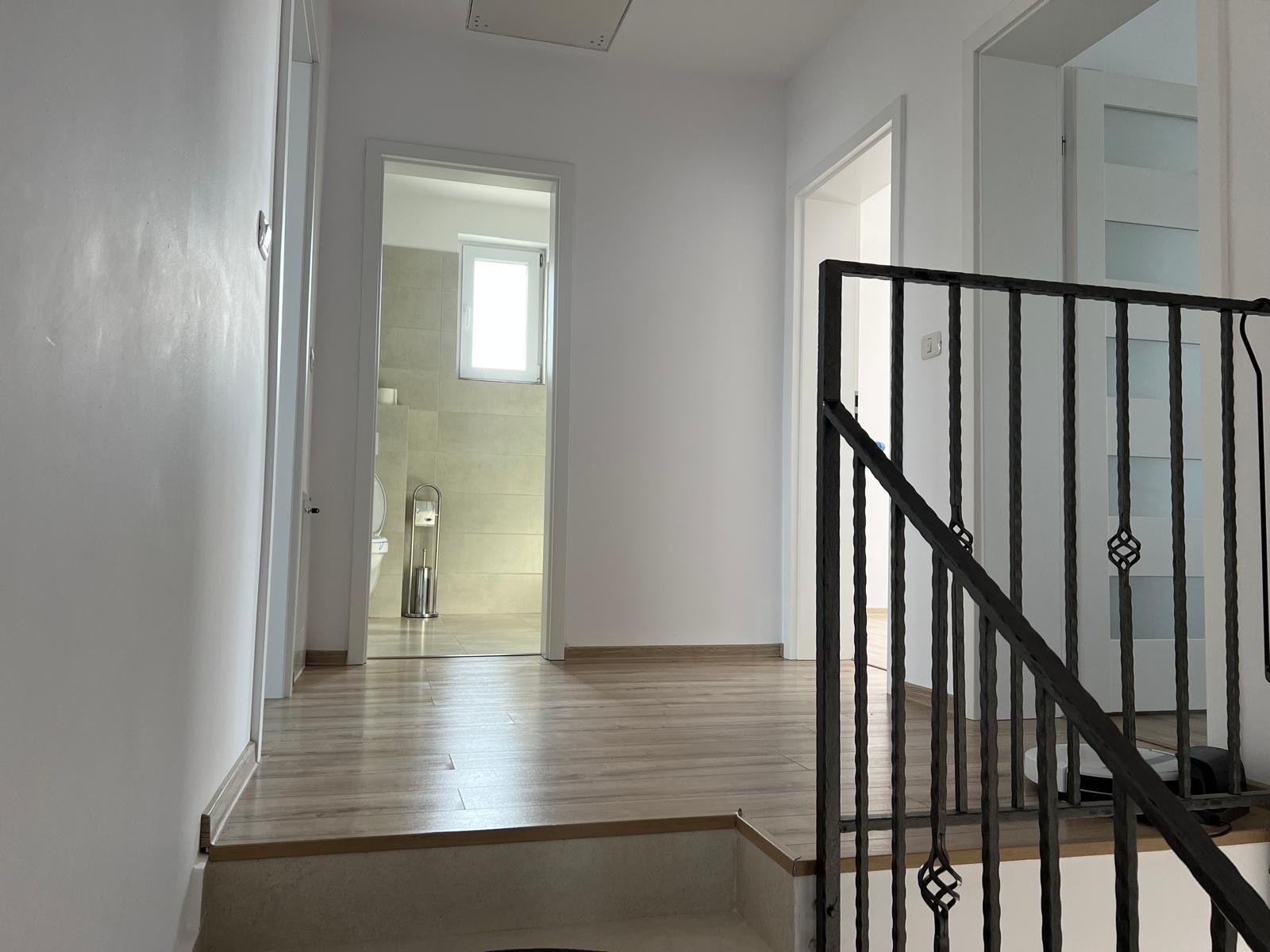 Duplex de închiriat în Dumbrăvița – 4 camere, 130 mp, teren 360 mp — fotografia 14