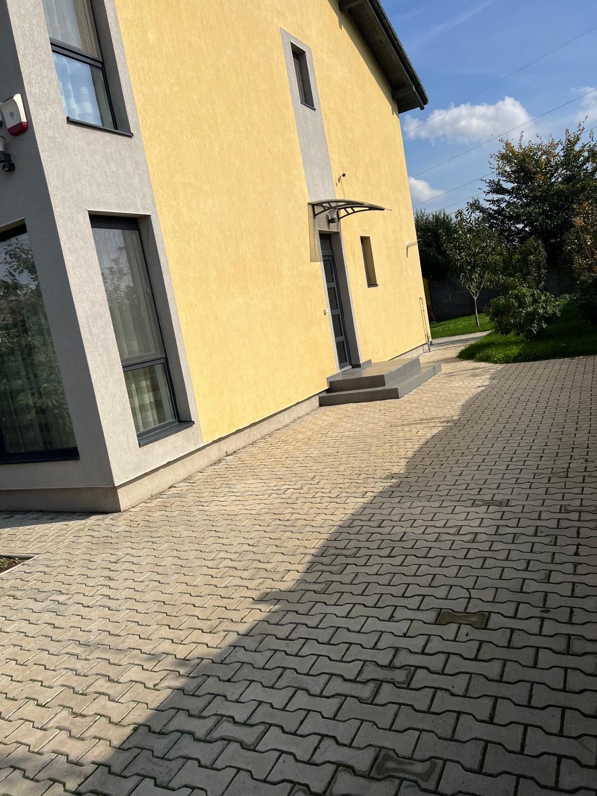 Duplex de închiriat în Dumbrăvița – 4 camere, 130 mp, teren 360 mp — fotografia 2