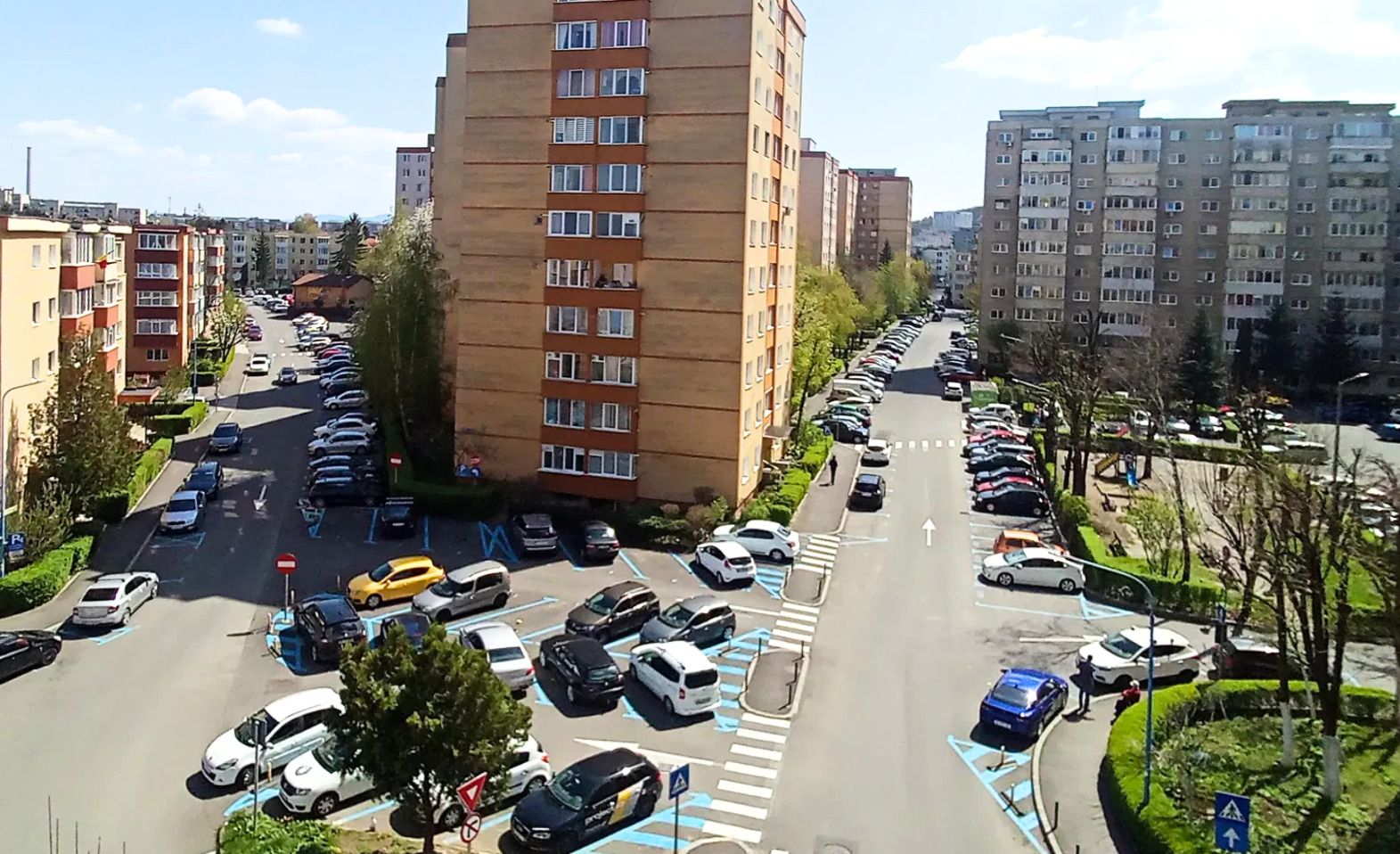 3 camere cu lumină din plin și potențial de personalizare  Bulevardul Griviței — fotografia 2