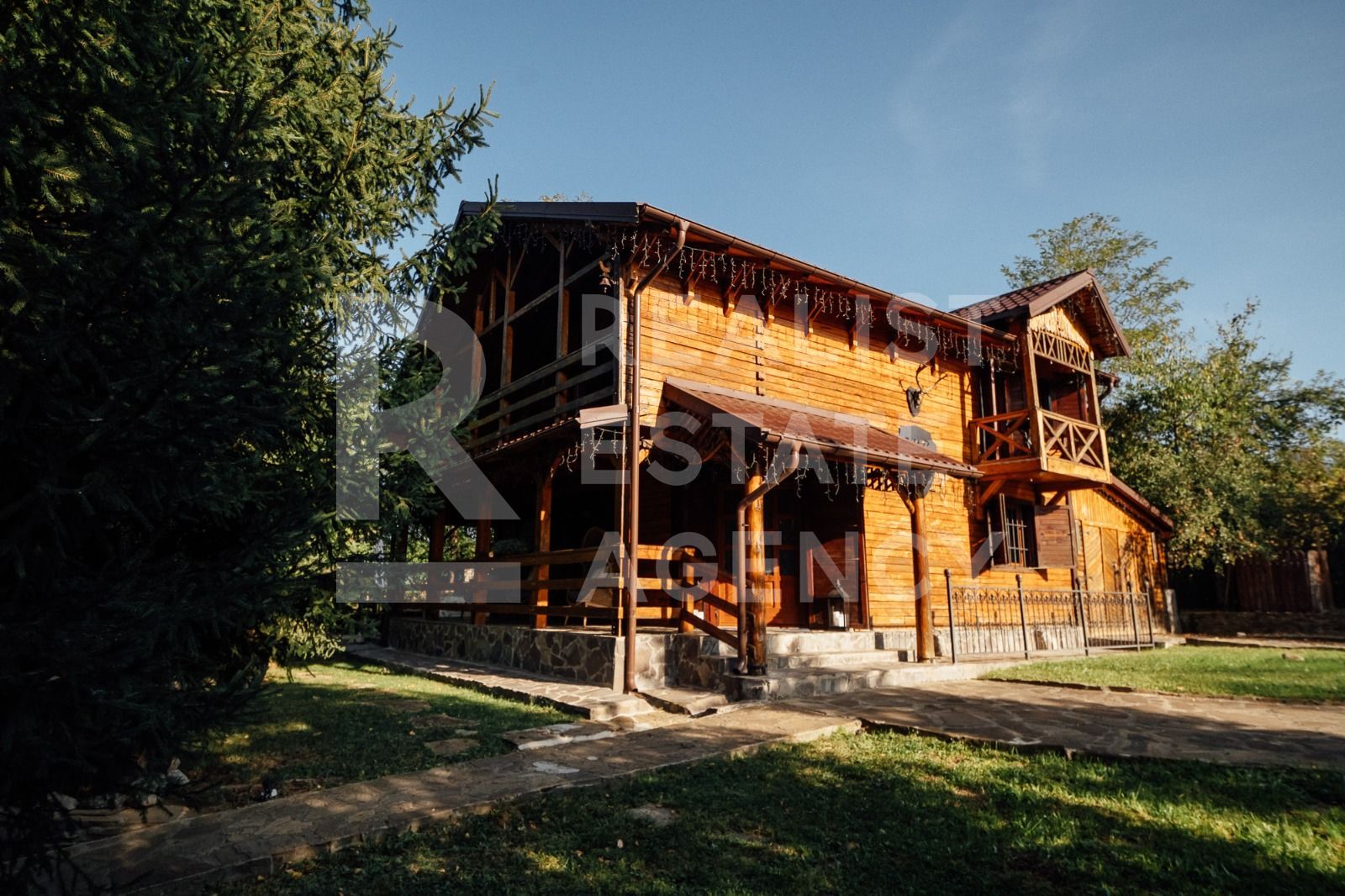 Boutique Luxury Retreat + Restaurant, Prahova