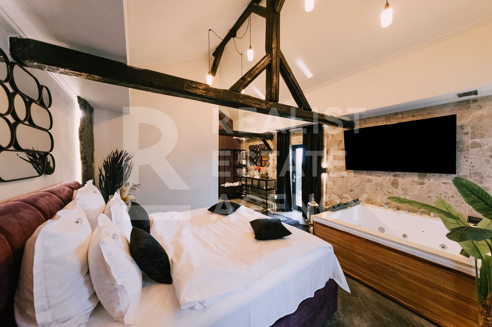 Boutique Luxury Retreat + Restaurant, Prahova — fotografia 12
