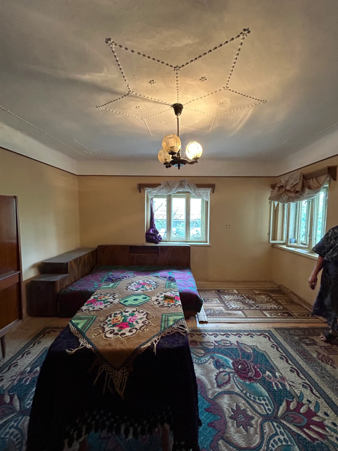 Gospodărie tradițională cu 1.650 mp teren, livadă și anexe – Chesău,comuna Mociu — fotografia 6