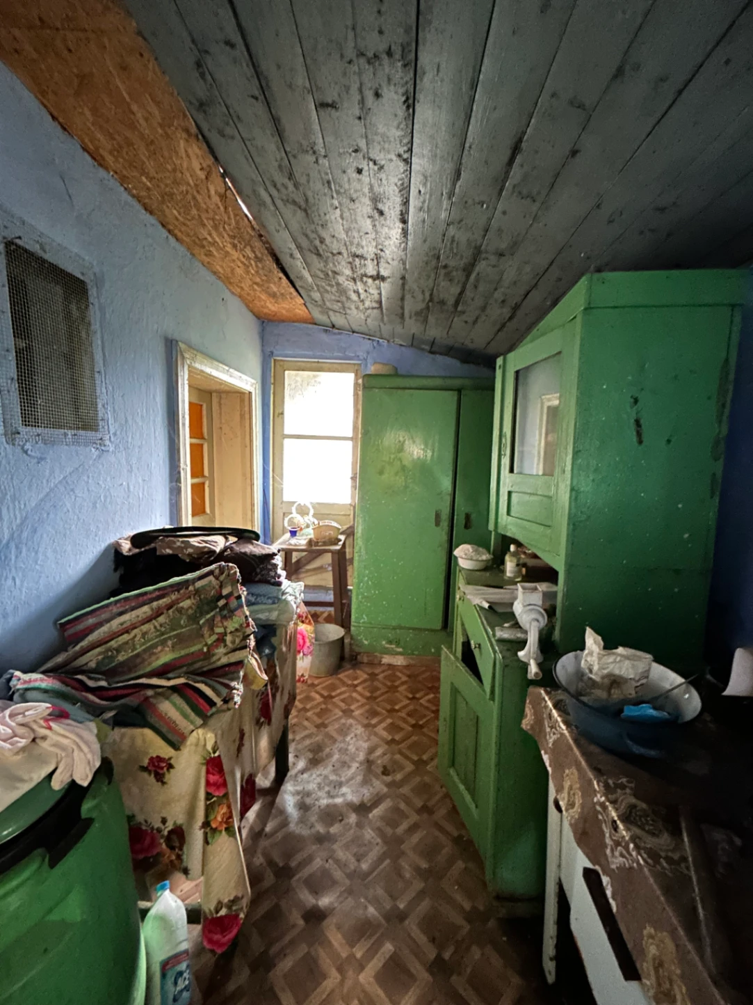 Gospodărie tradițională cu 1.650 mp teren, livadă și anexe – Chesău,comuna Mociu — fotografia 11