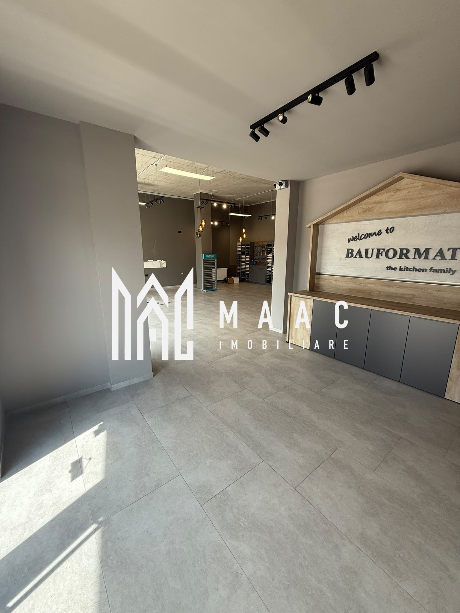 Spațiu comercial 150 mp | Turnișor, Sibiu | 7 parcări, 2 accese