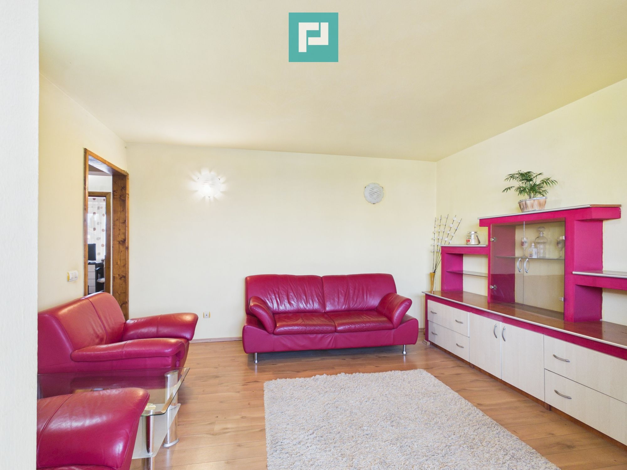 Apartament 3 camere de inchiriat - 360 €/lună — fotografia 5