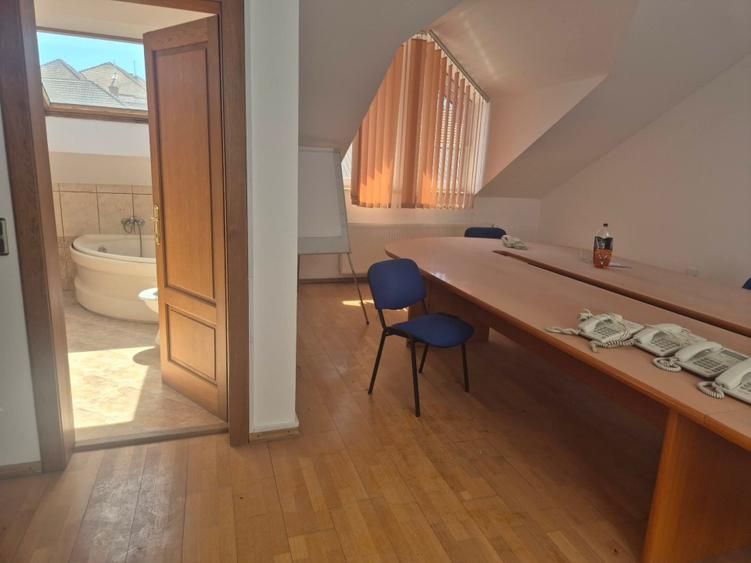 BRASADAS vinde Imobil Central, Ideal pentru Investiție! — fotografia 6