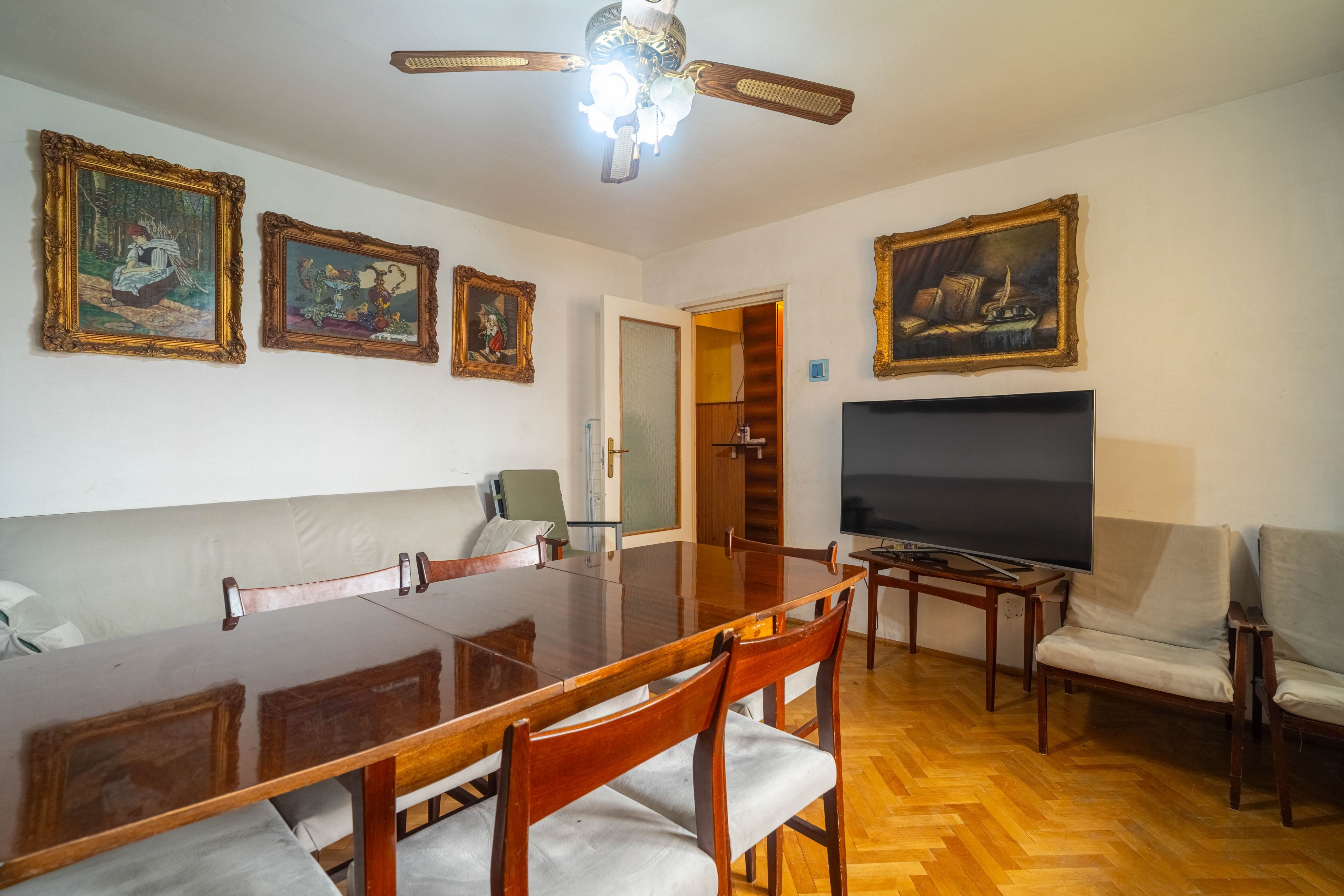 Apartament spațios cu 4 camere – Zona Boul Roșu 0% COMISION — fotografia 2
