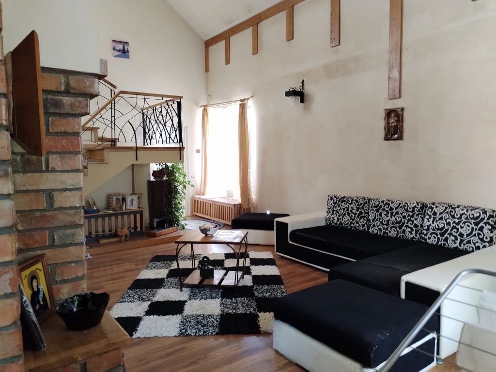 Persoană fizică vănd casă cu etaj strada.Moara de Vănt — fotografia 2