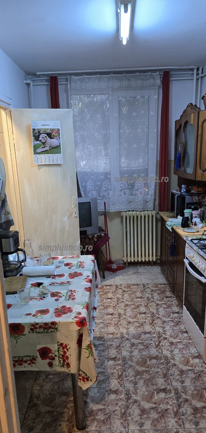 3 Camere Spatios Parcare Brancoveanu — fotografia 6