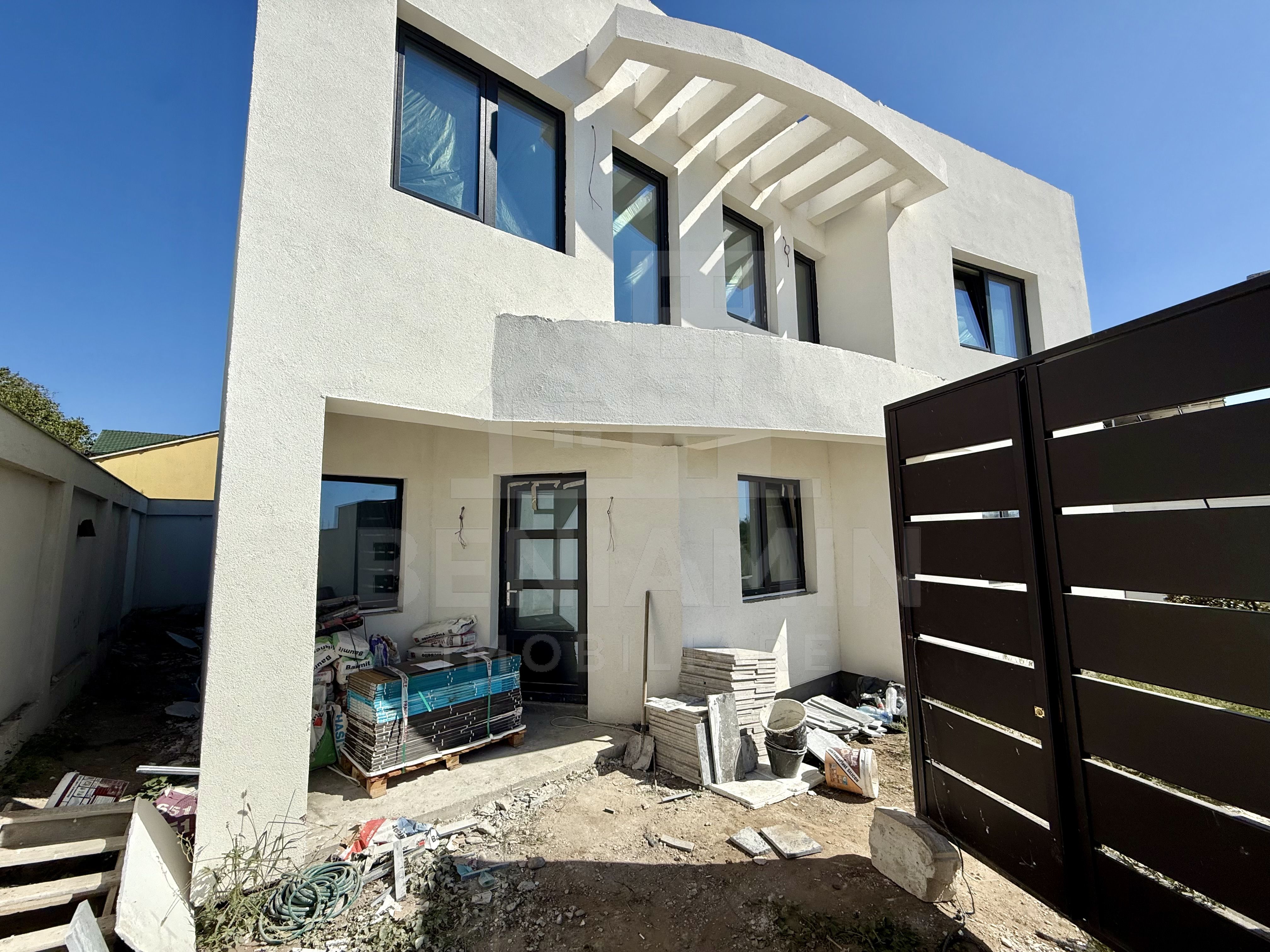 Vila Moderna-Hanul Doctorului-184mp-Finisaje Lux-La cheie-Teren 300mp