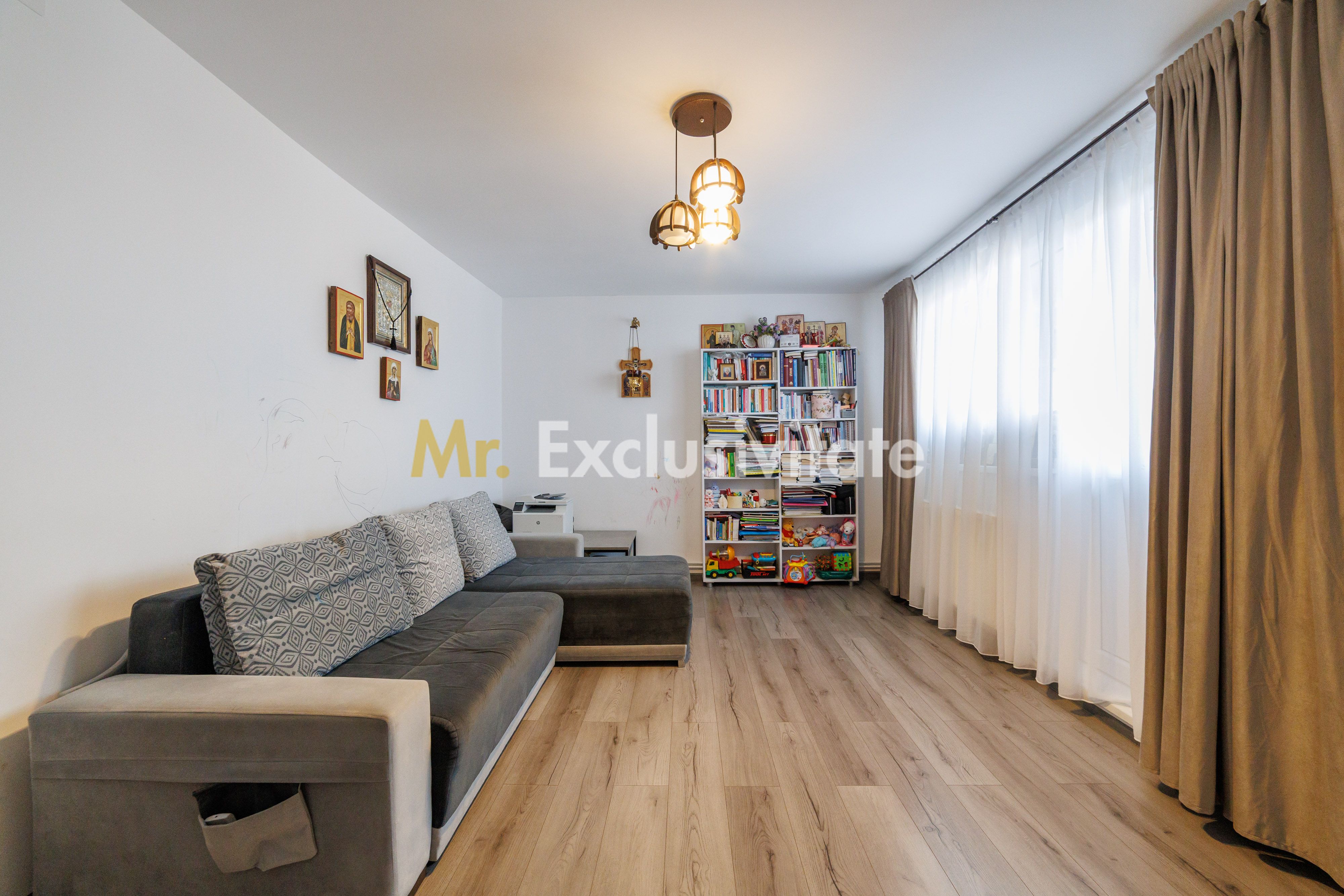Apartament 3 camere decomandat, 2 balcoane și loc de parcare – Trivale — fotografia 3