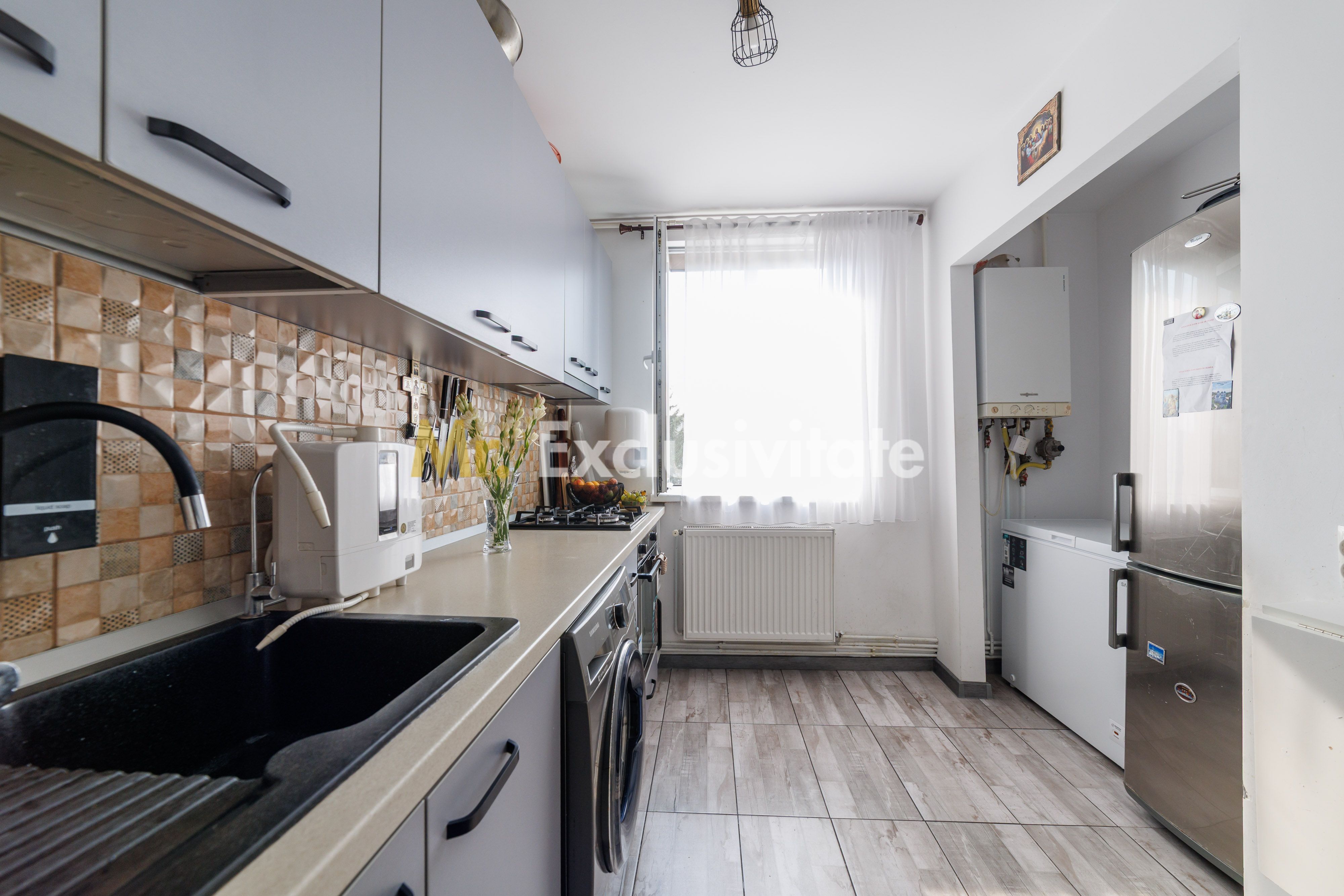 Apartament 3 camere decomandat, 2 balcoane și loc de parcare – Trivale — fotografia 4