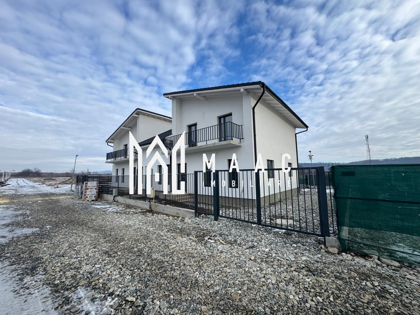 Duplex | 147 MPU | Curte 191 MP | Șelimbăr-Mohu