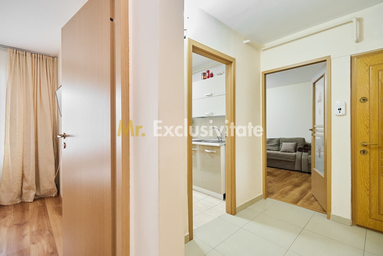 Apartament Mioveni , etajul 2 , decomandat ! — fotografia 10