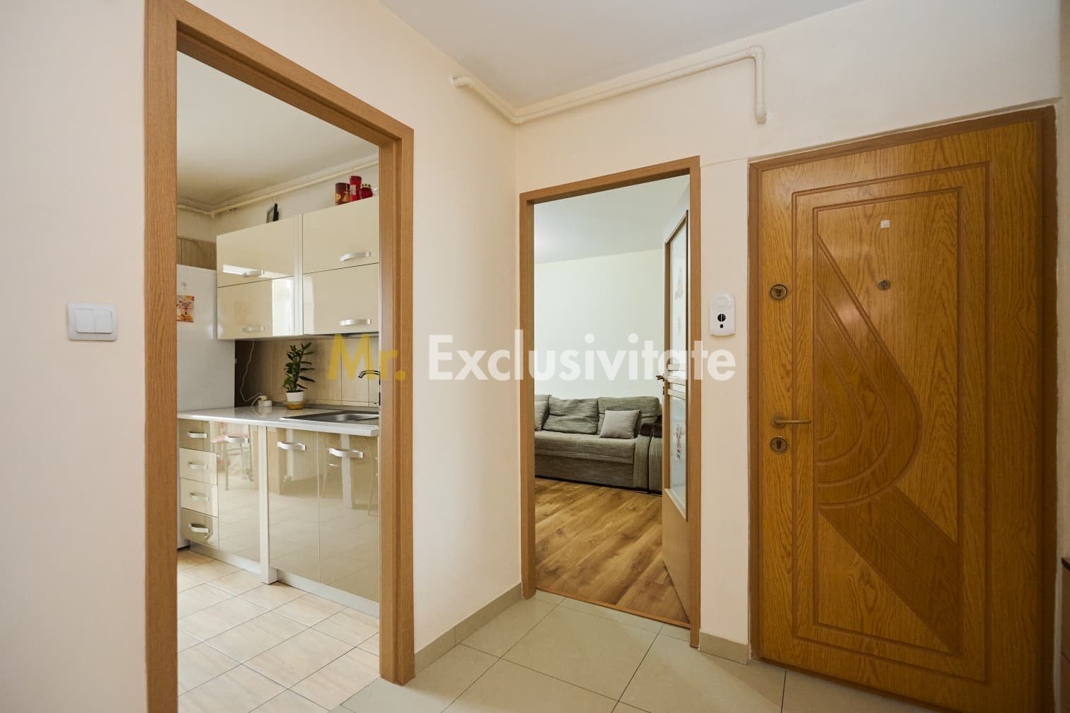 Apartament Mioveni , etajul 2 , decomandat ! — fotografia 16