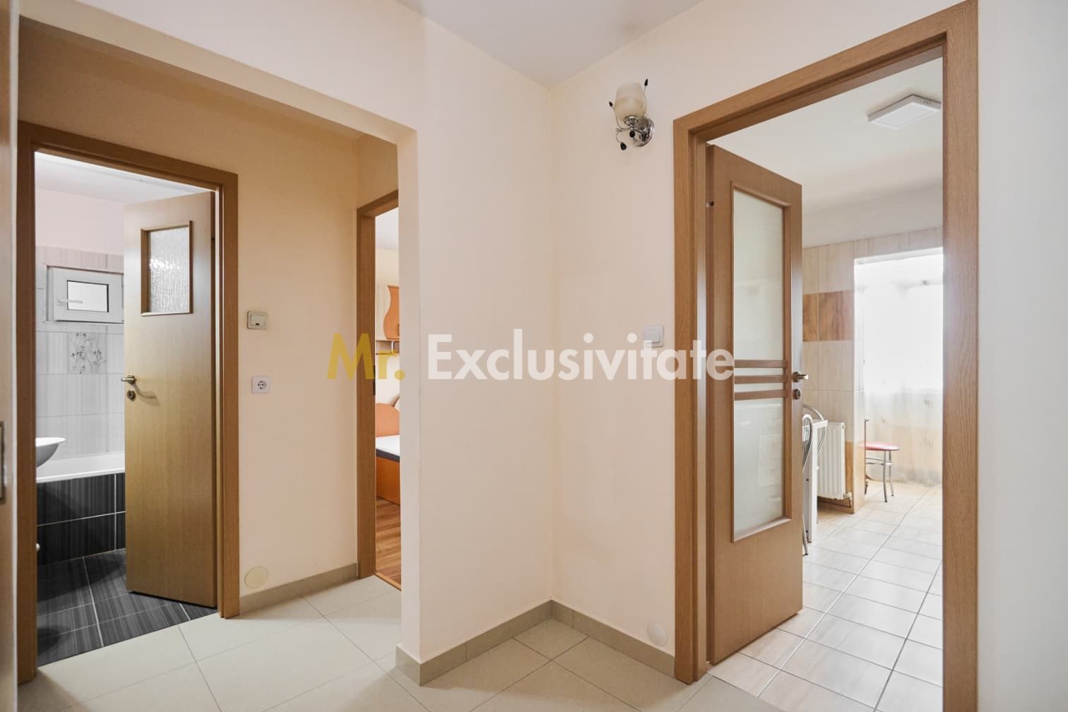 Apartament Mioveni , etajul 2 , decomandat ! — fotografia 17