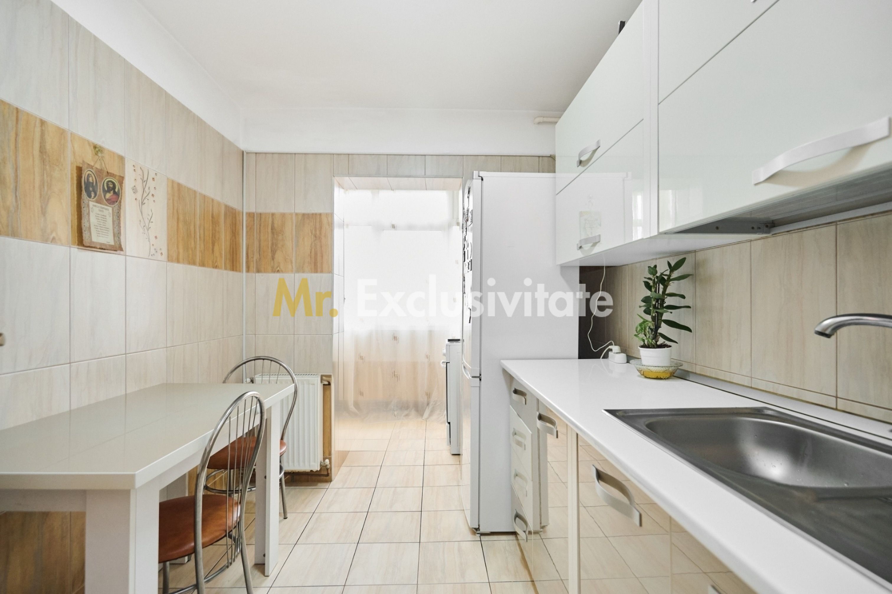 Apartament Mioveni , etajul 2 , decomandat ! — fotografia 6