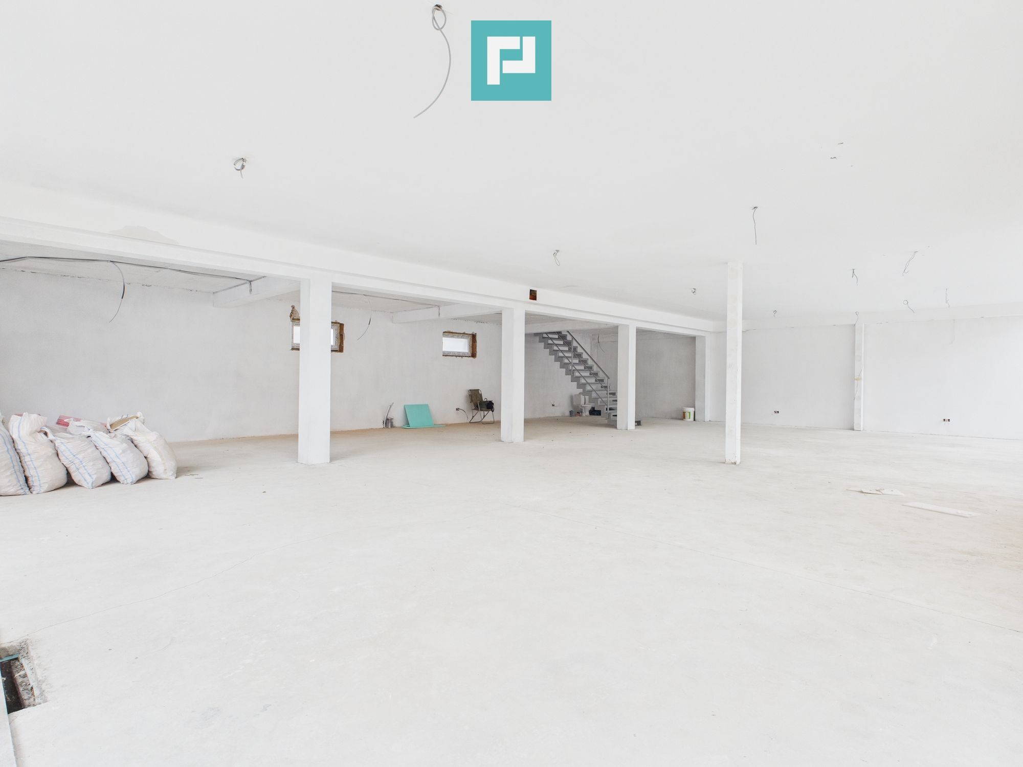 Spațiu comercial 200mp + 90mp mansarda - Cantemir — fotografia 6