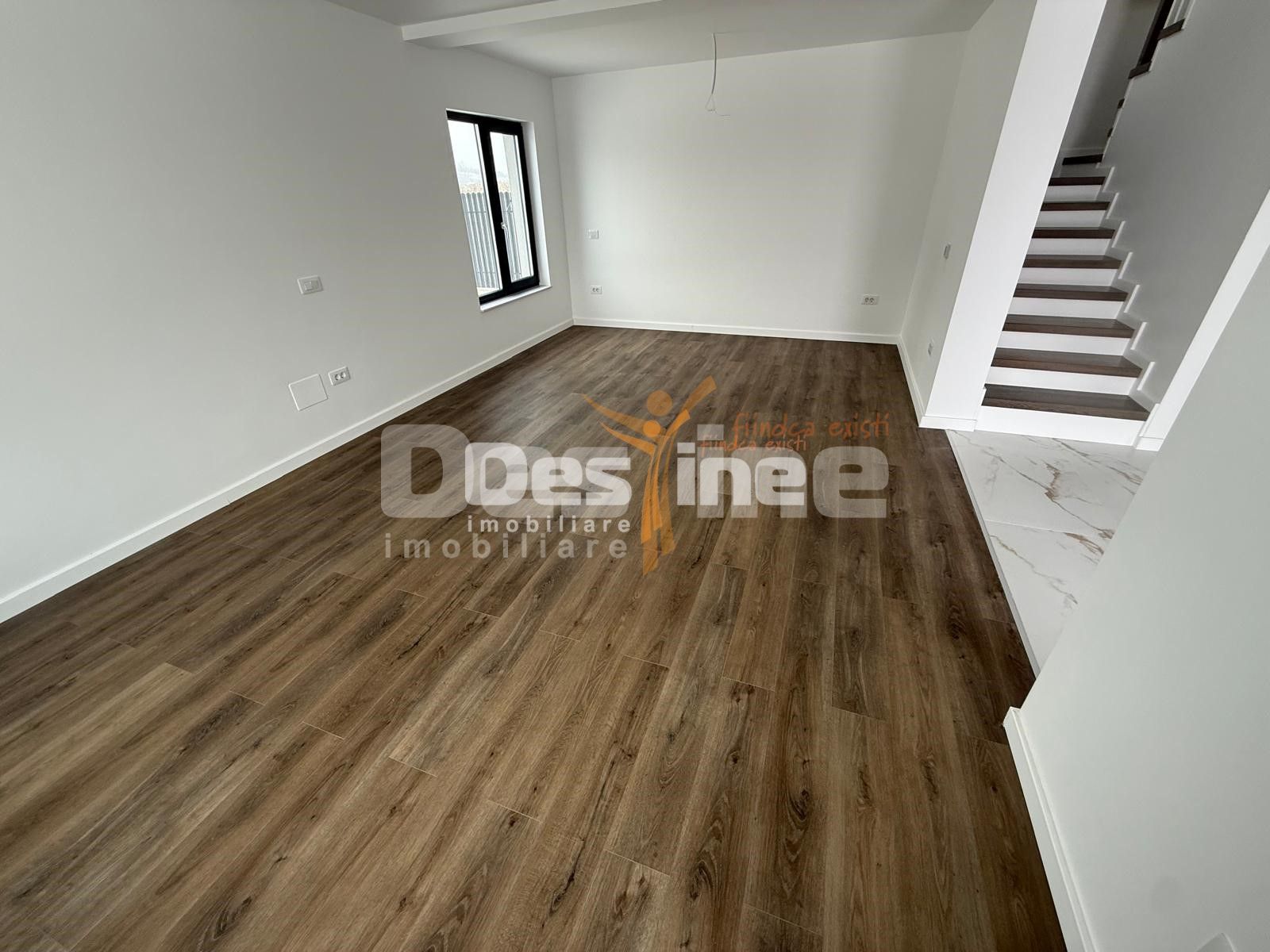 Casa cu etaj, 4 camere 170.000 euro, Comision 0% — fotografia 6