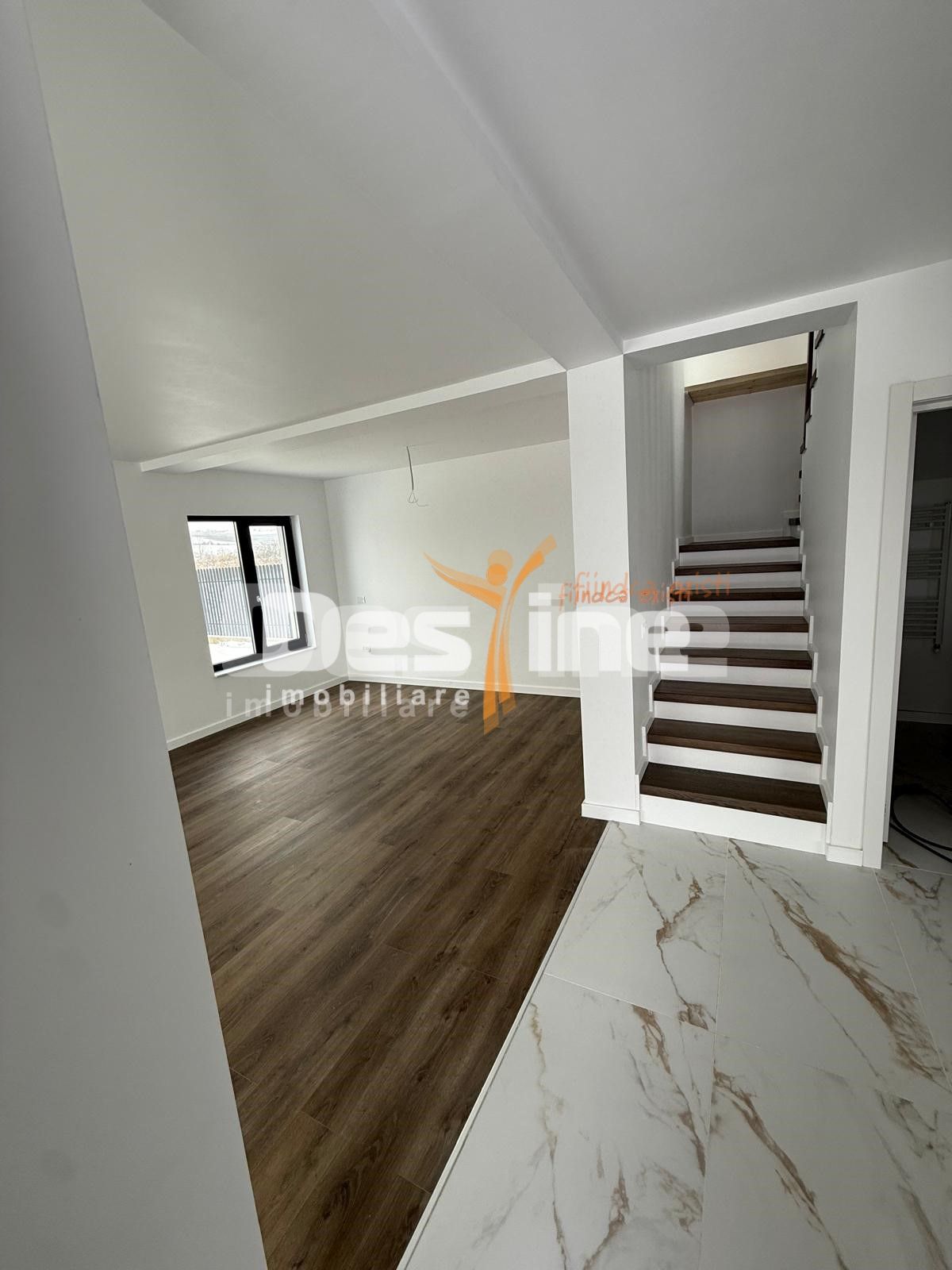 Casa cu etaj, 4 camere 170.000 euro, Comision 0% — fotografia 7