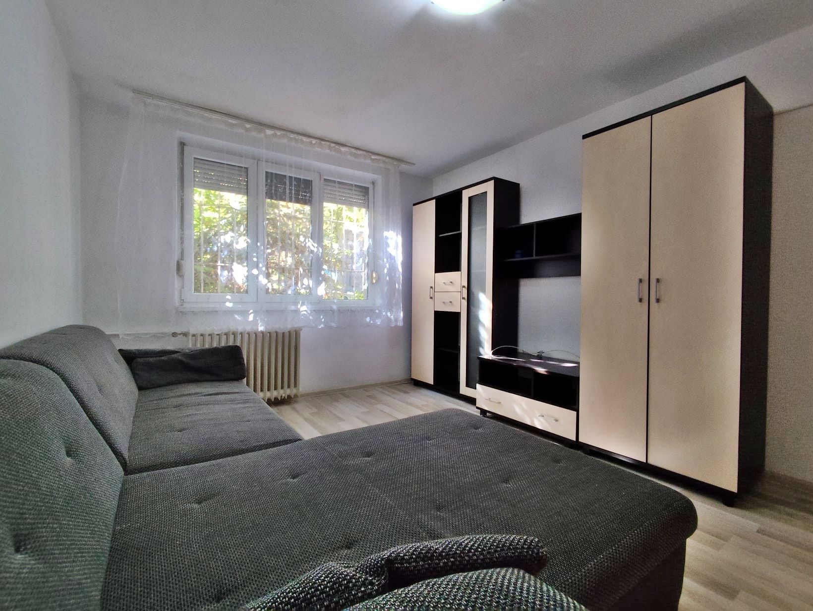 Apartament 2 Camere, decomandat, Cartier Rogerius, Str.Iza – Oradea