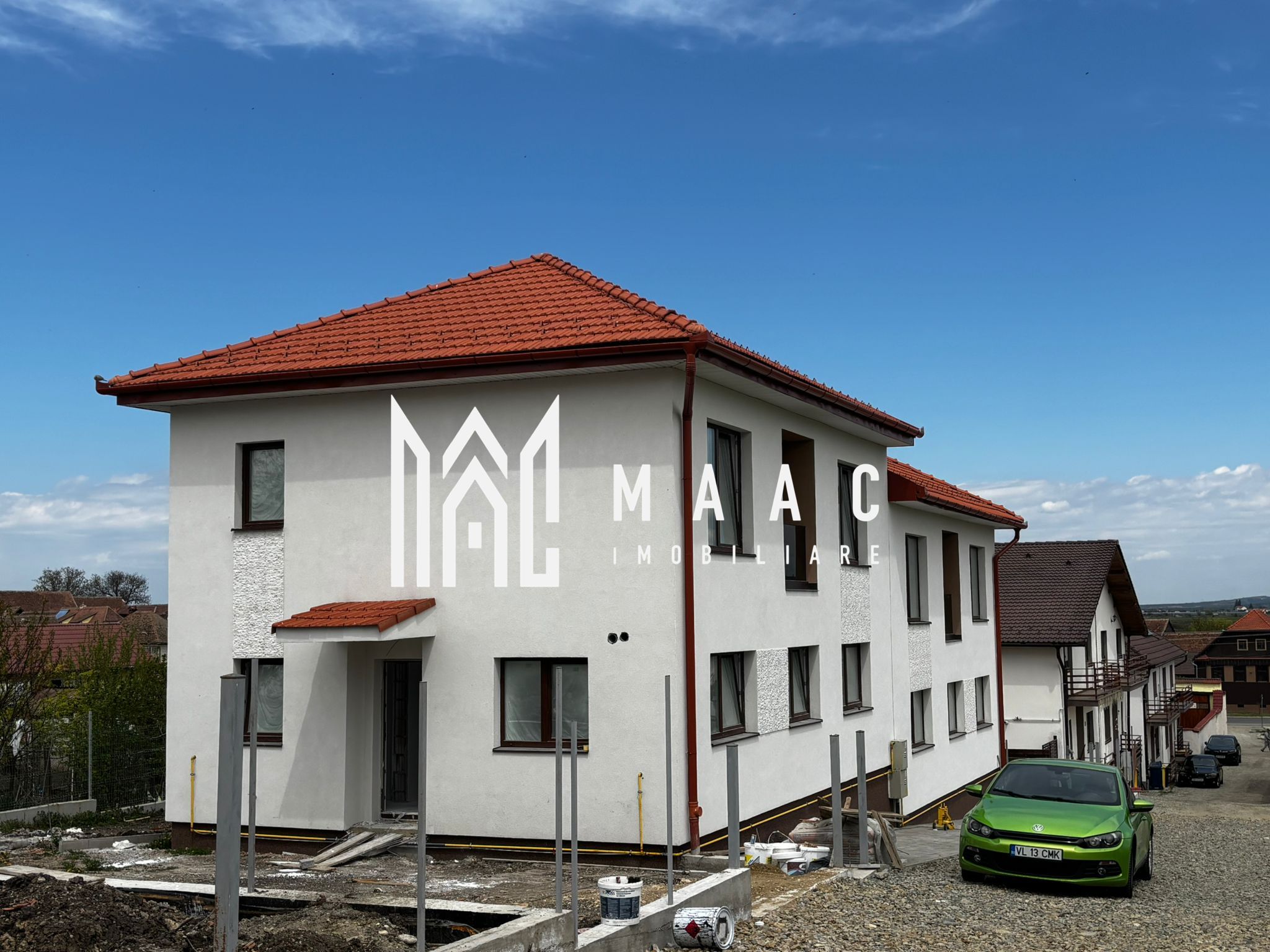 Casă Tip Duplex | 4 Camere | 2 Balcoane | Terasă | Șura Mică — fotografia 15