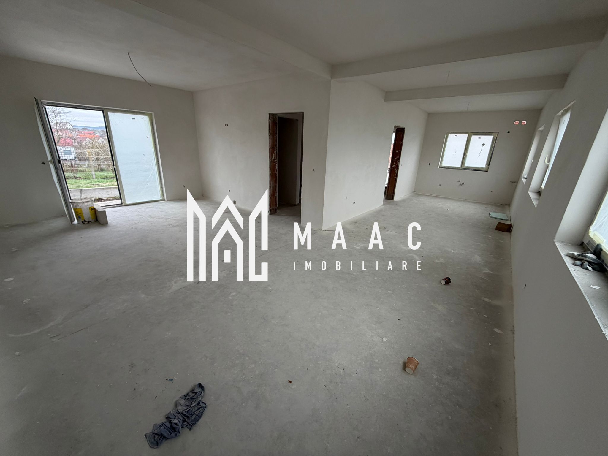 Casă Tip Duplex | 4 Camere | 2 Balcoane | Terasă | Șura Mică — fotografia 7