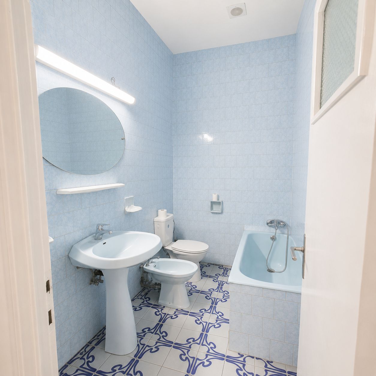 Apartament spațios cu 3 camere, 87 mp utili, 2 garaje, etaj 1 la casă — fotografia 7