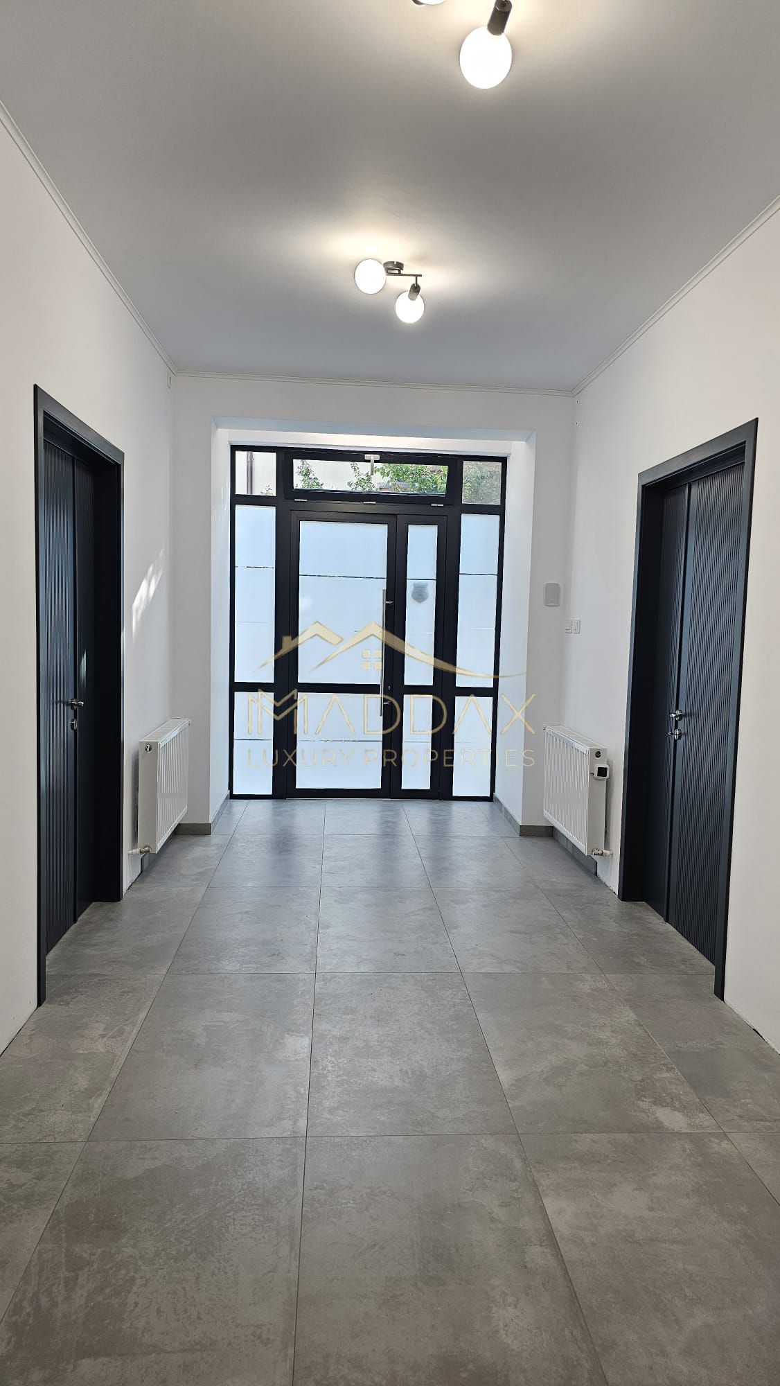 Sediu Birouri 140 mp | Vilă Individuală Singur Curte | Zonă Centrală | Parcare — fotografia 3