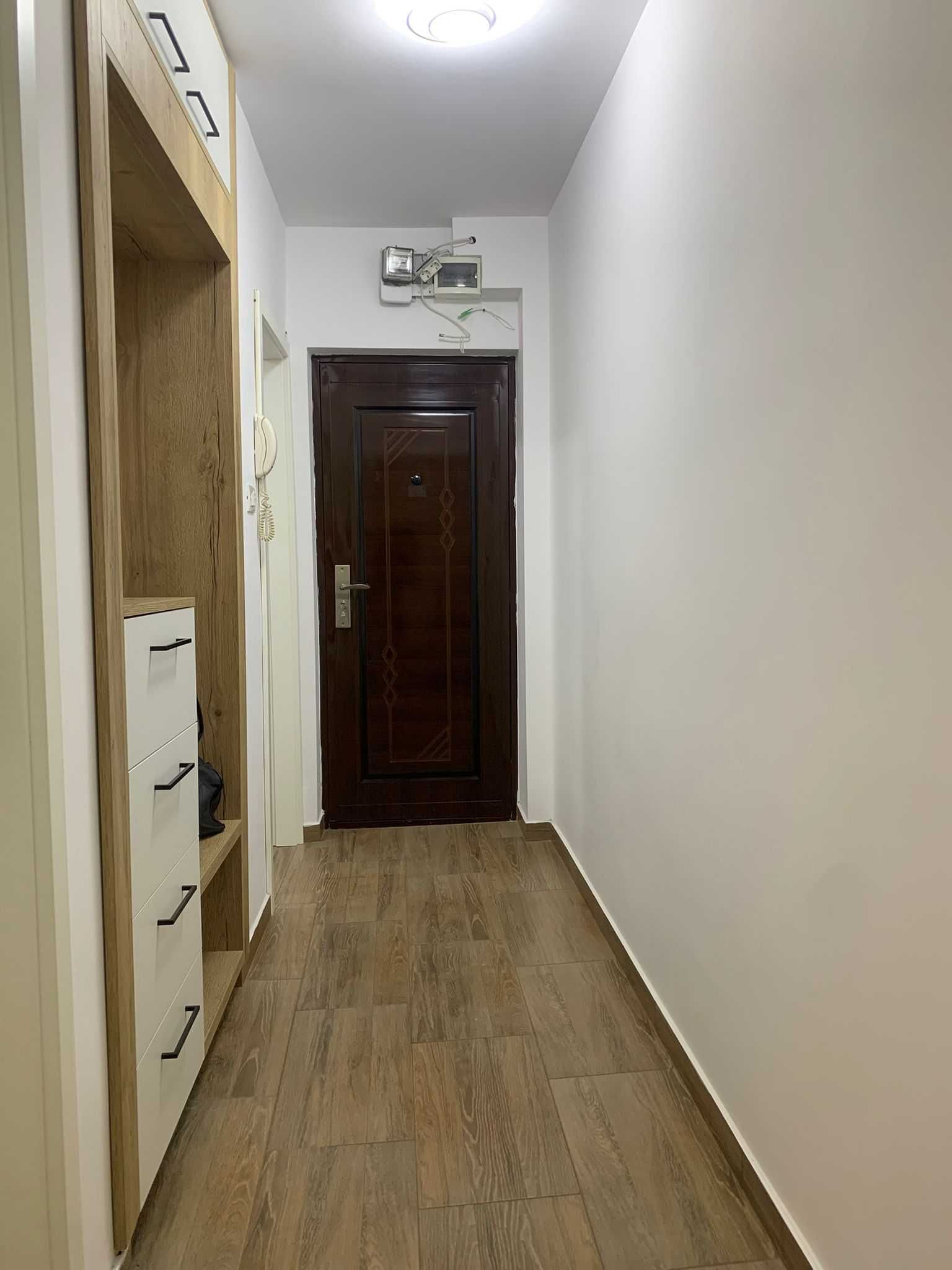 APARTAMENT 1 CAMERĂ  | ZONA ȘAGULUI — fotografia 6